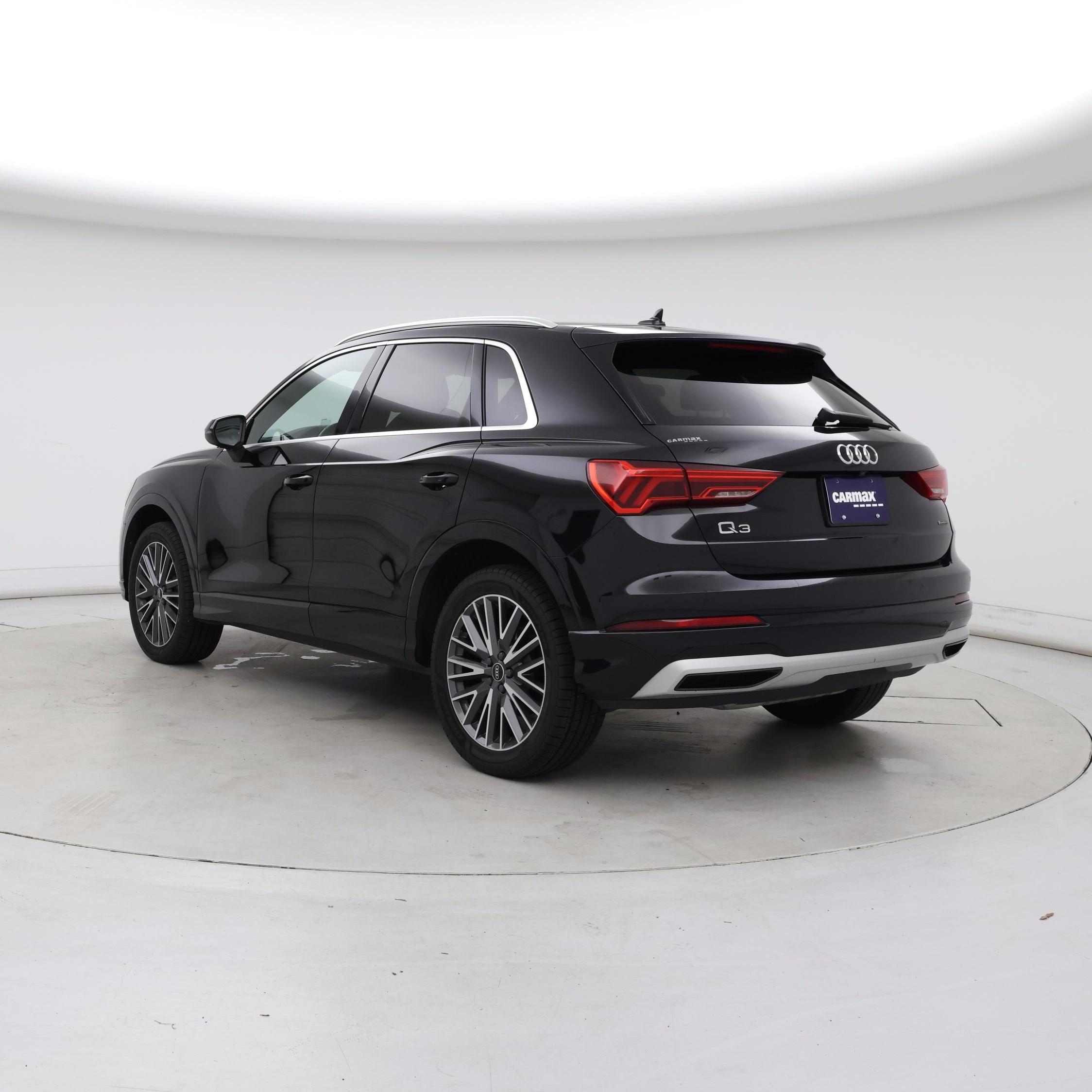 Thumbnail: 2021 Audi Q3 - 2