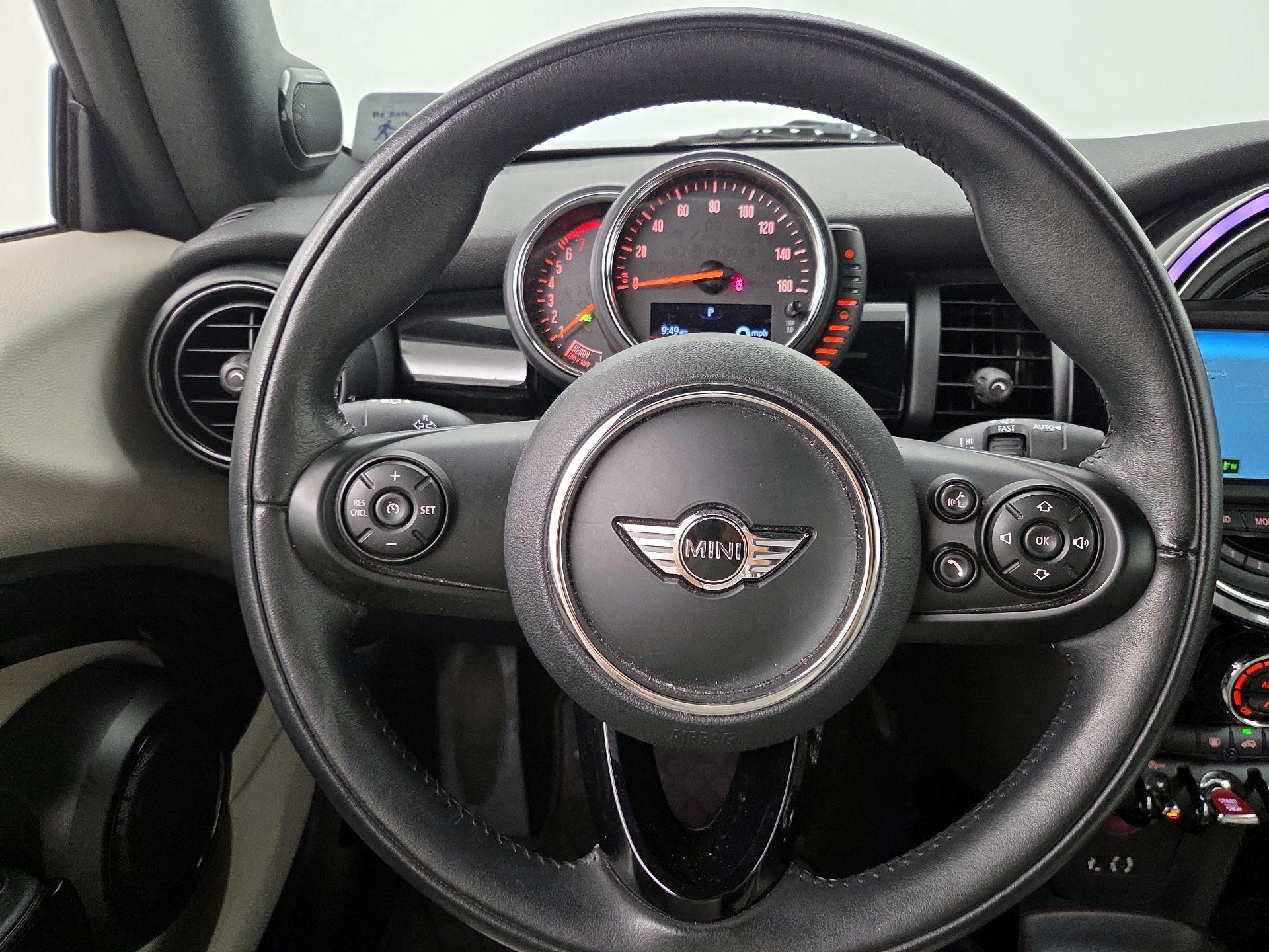 Thumbnail: 2017 MINI Cooper - 10