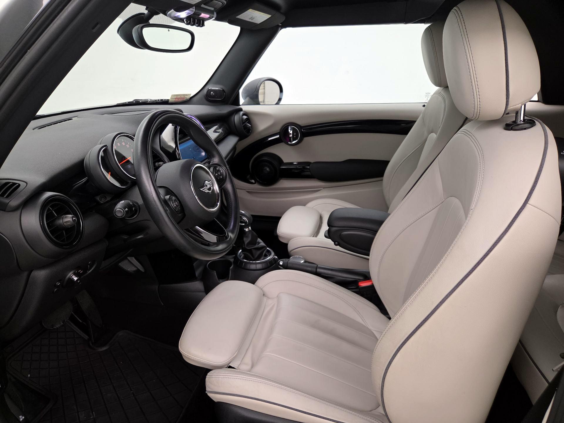Thumbnail: 2017 MINI Cooper - 11