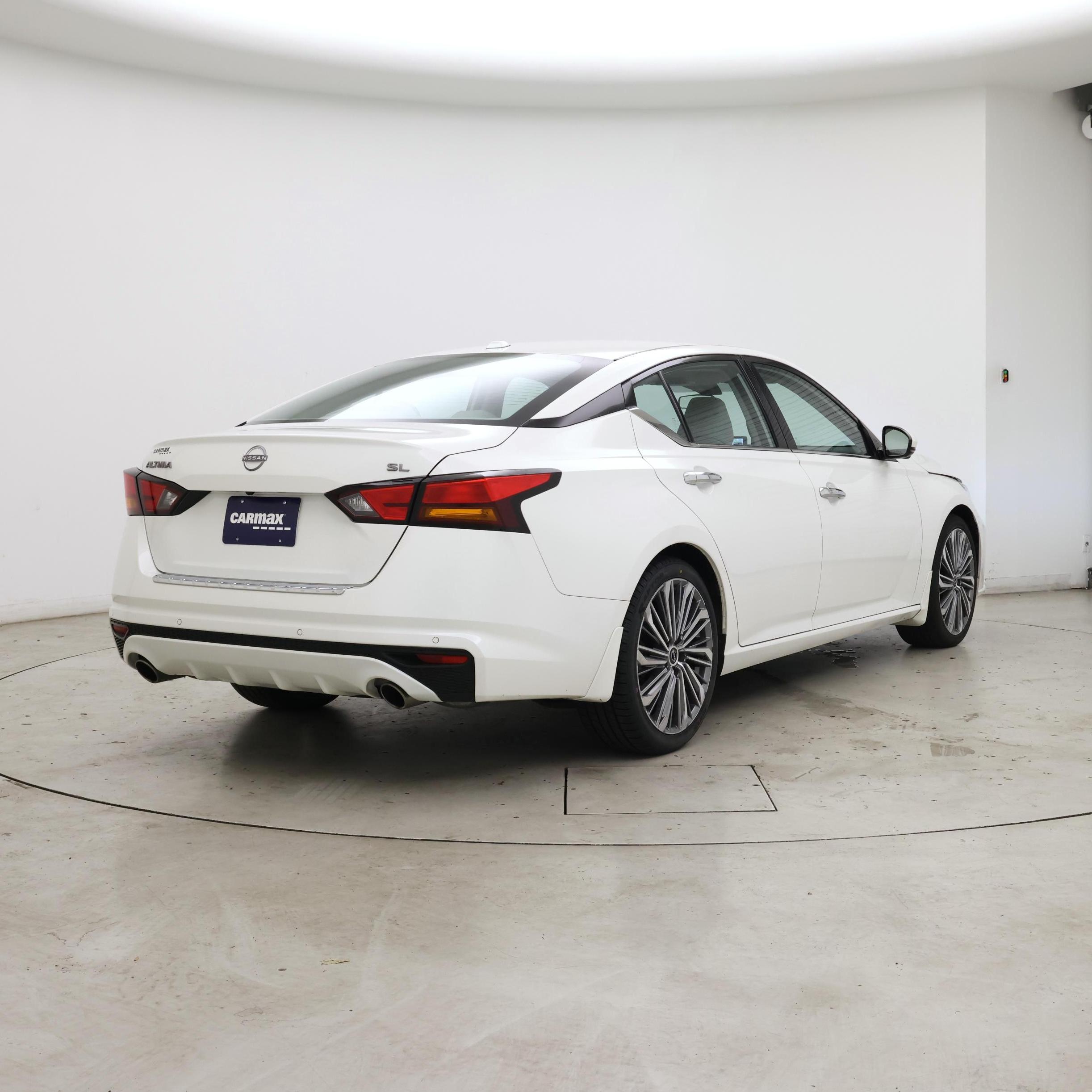 Thumbnail: 2023 Nissan Altima - 8