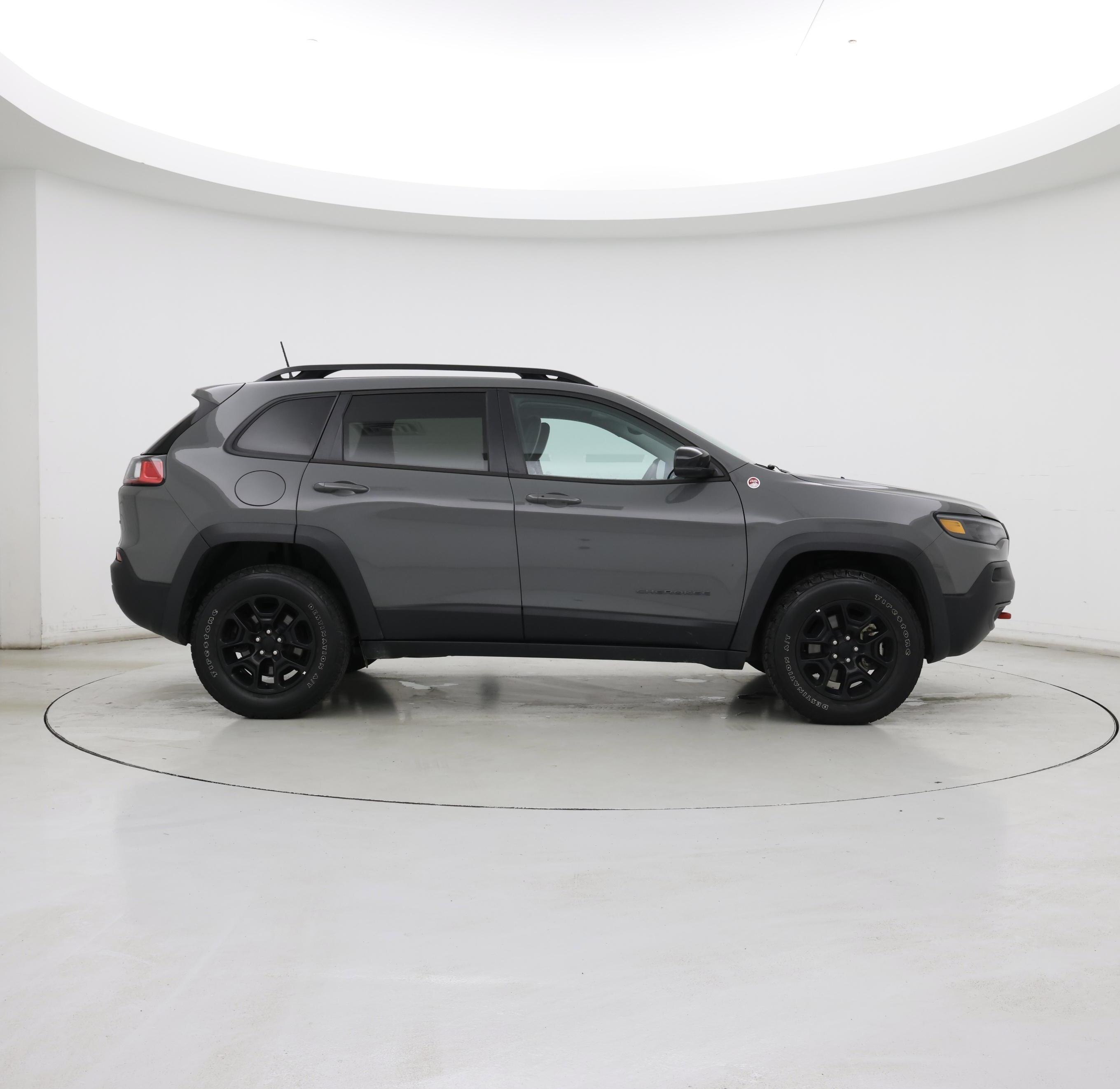 Thumbnail: 2022 Jeep Cherokee - 7
