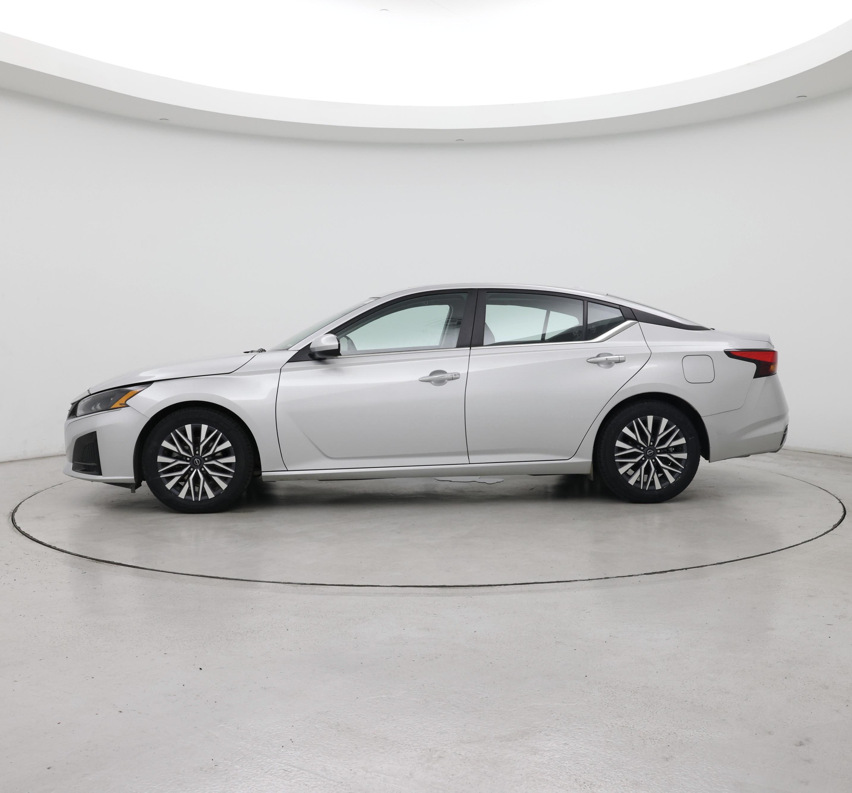 Thumbnail: 2024 Nissan Altima - 3