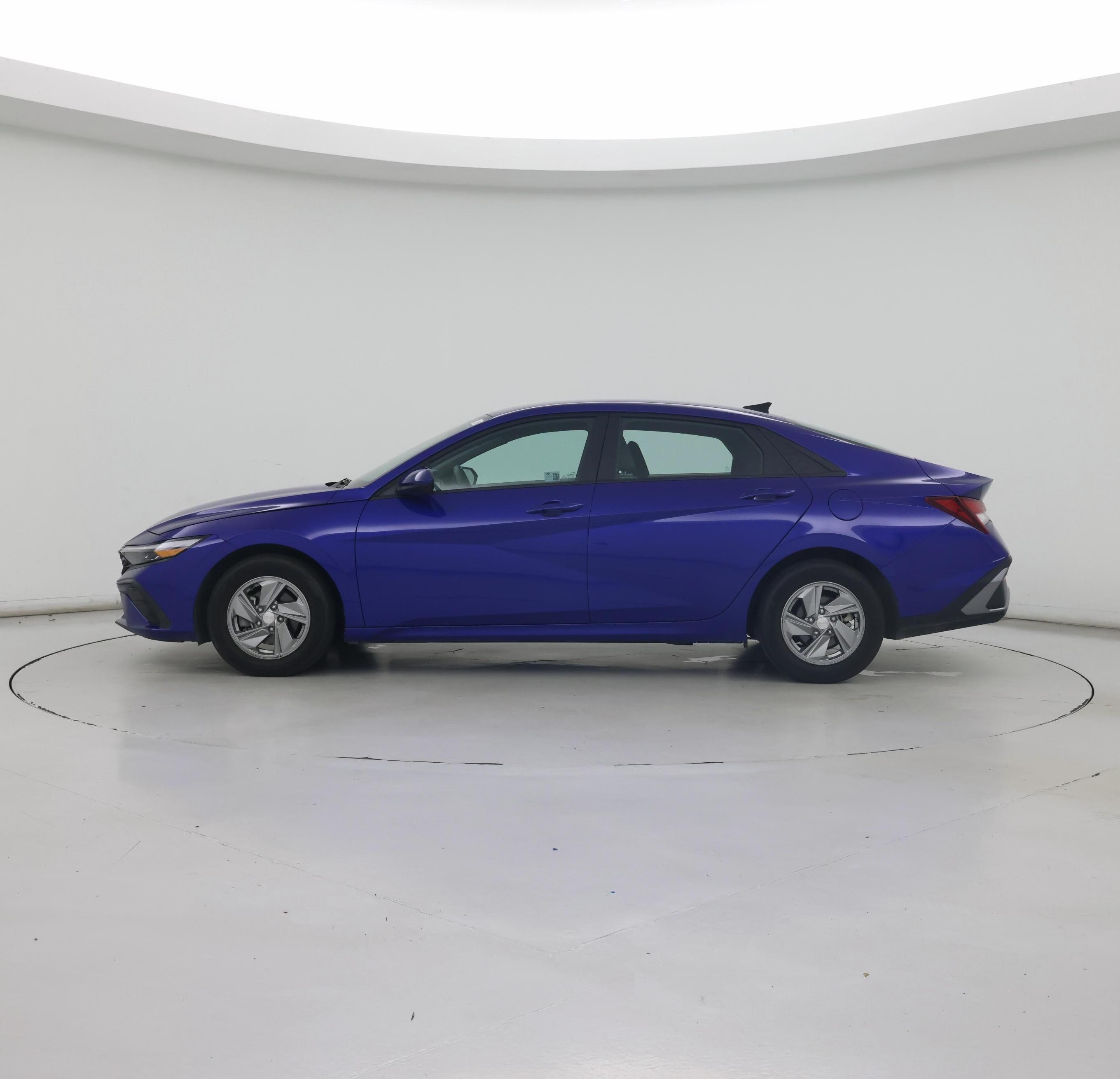 Thumbnail: 2024 Hyundai Elantra - 3