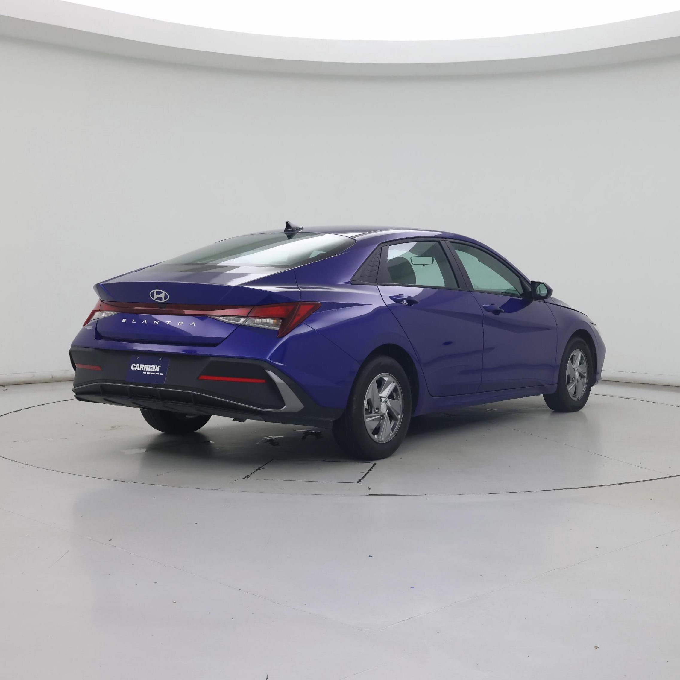 Thumbnail: 2024 Hyundai Elantra - 8