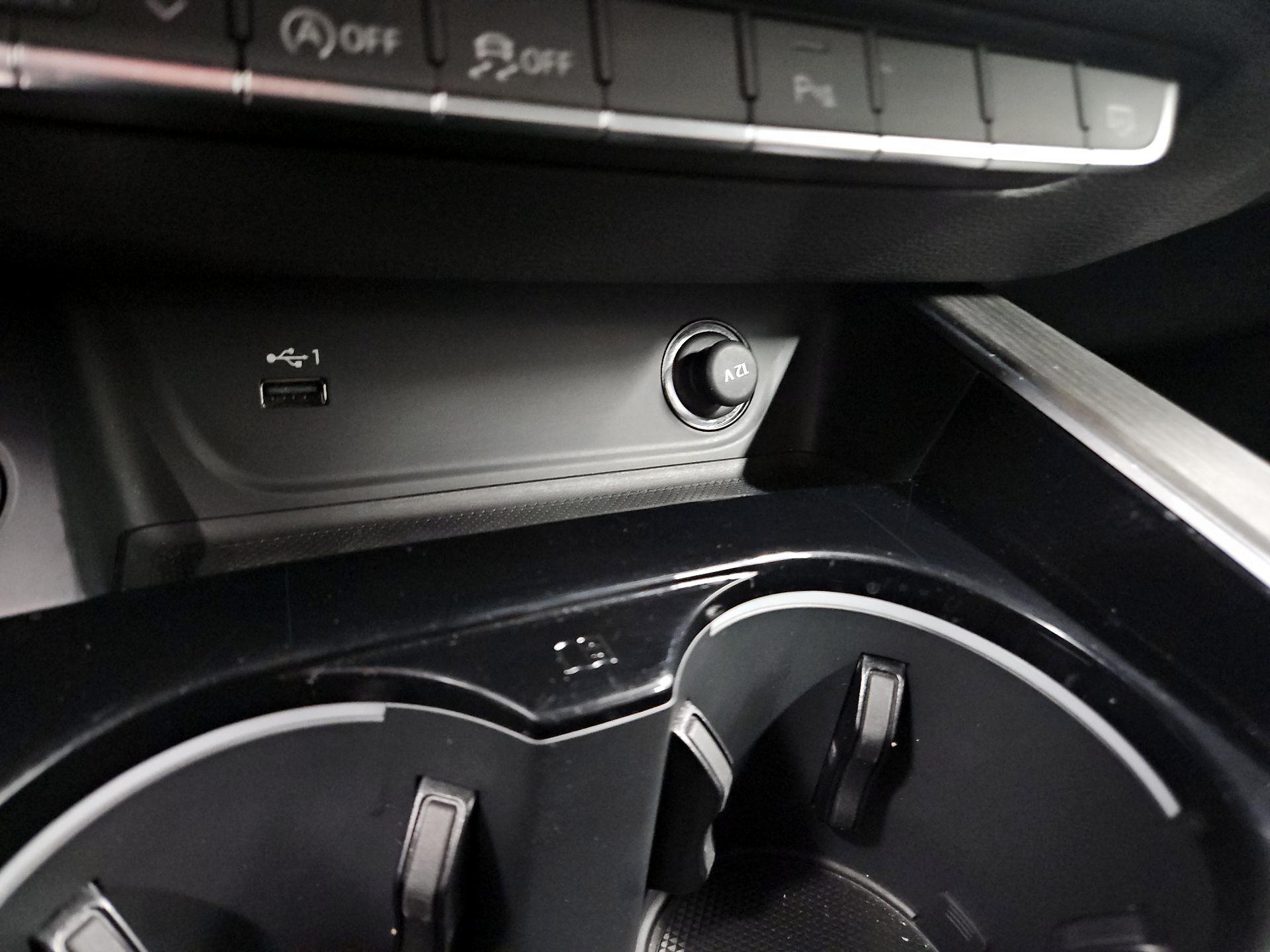 Thumbnail: 2024 Audi A4 - 17