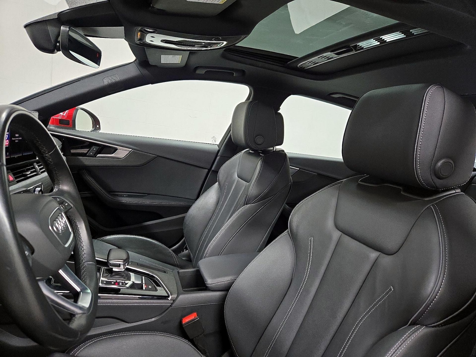 Sunroof(s) & Overhead Airbags