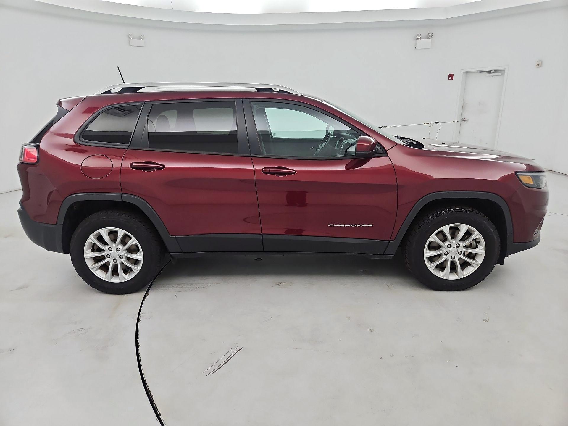 Thumbnail: 2020 Jeep Cherokee - 4