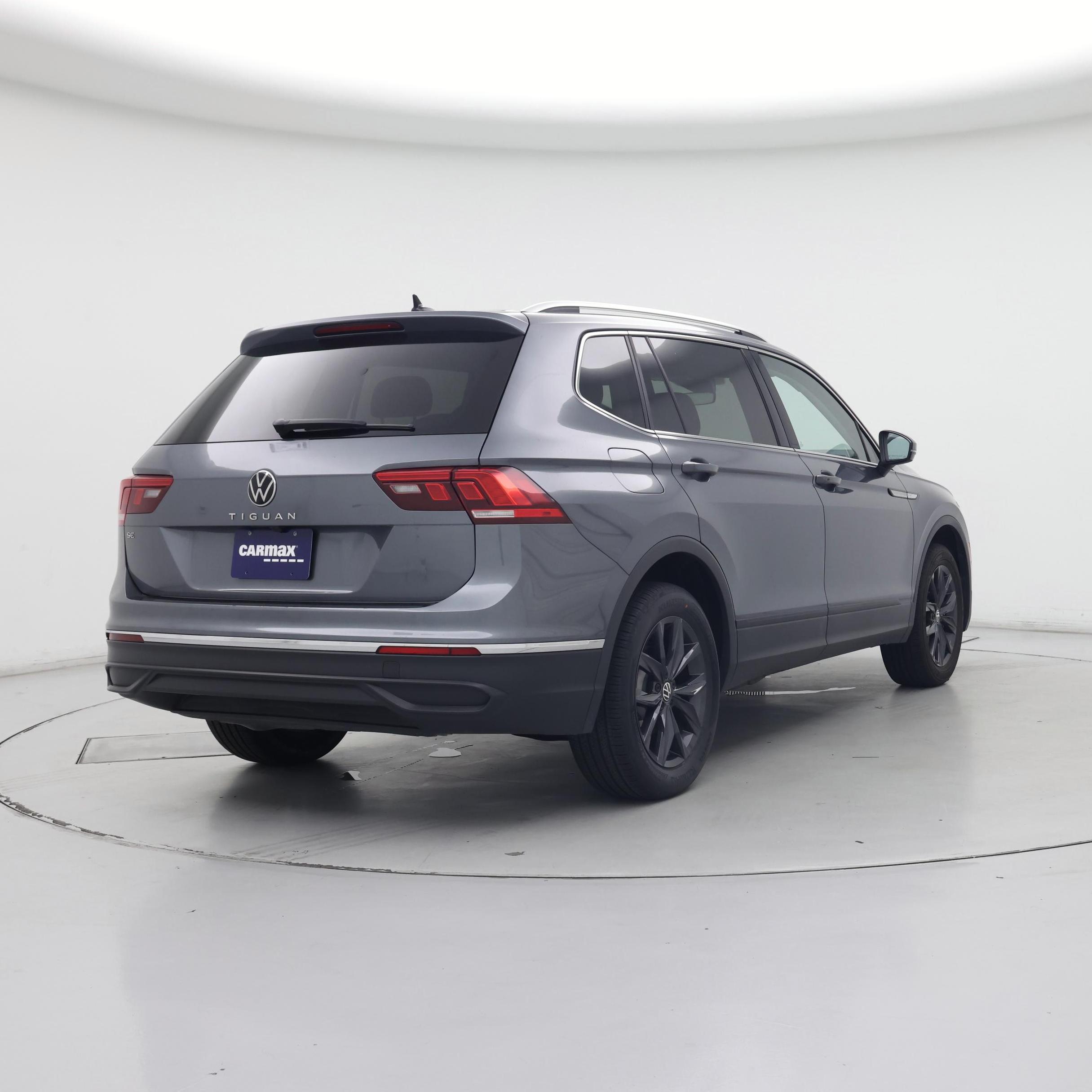 Thumbnail: 2024 Volkswagen Tiguan - 8