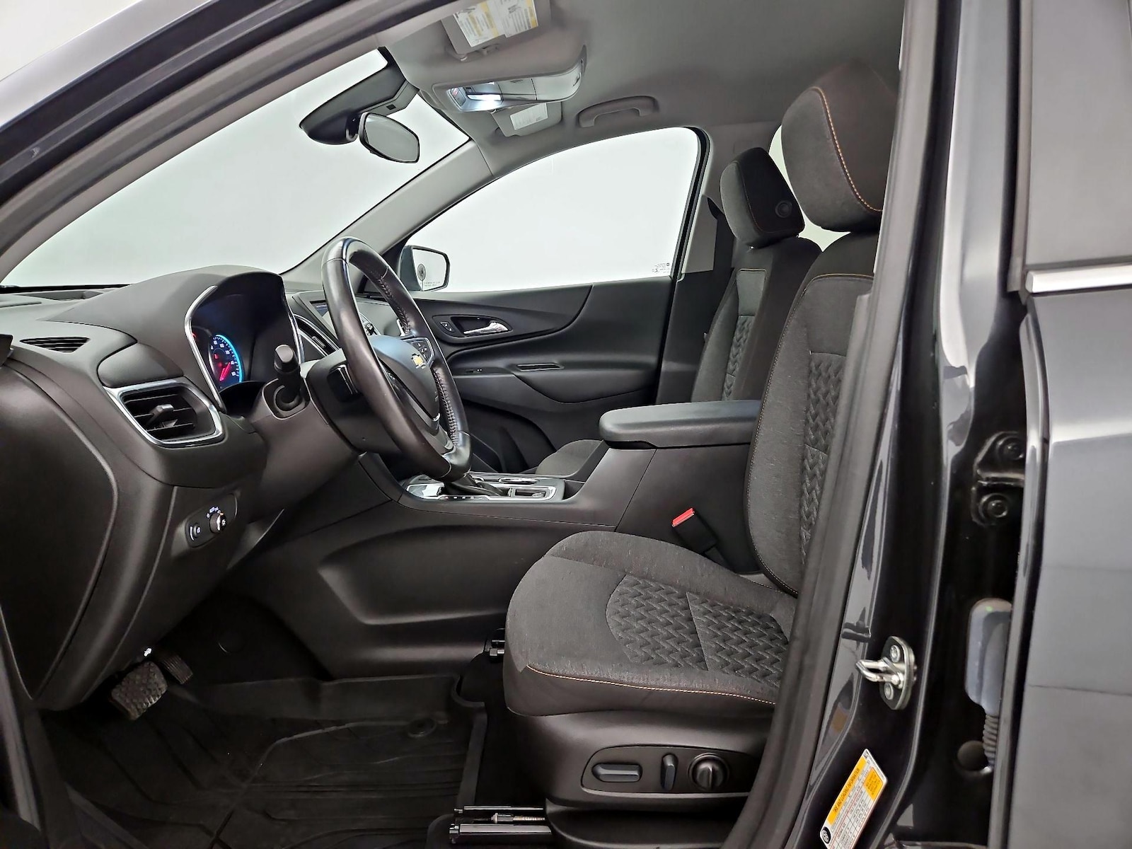 2022 Chevrolet Equinox LT - Photo 10