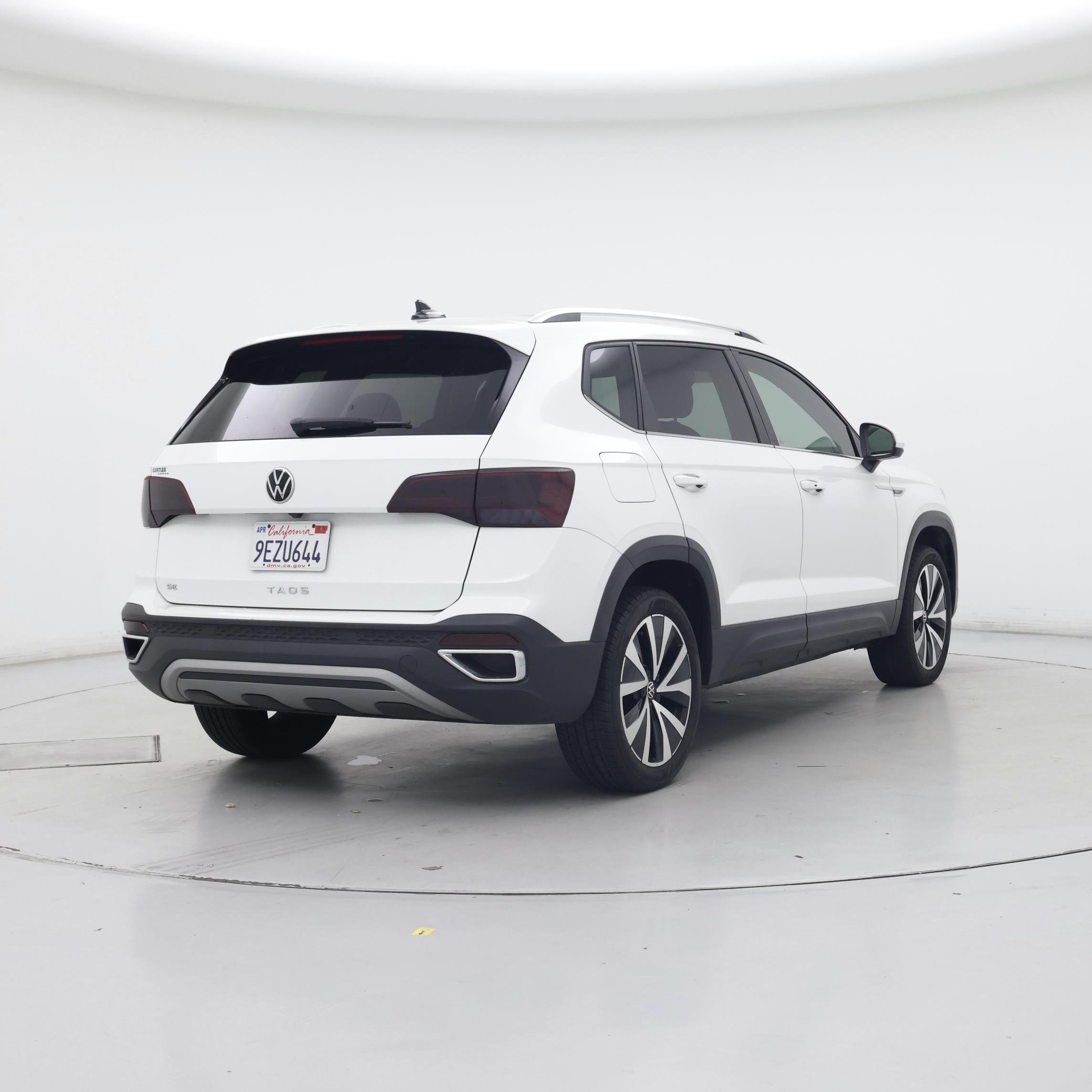 Thumbnail: 2023 Volkswagen Taos - 8