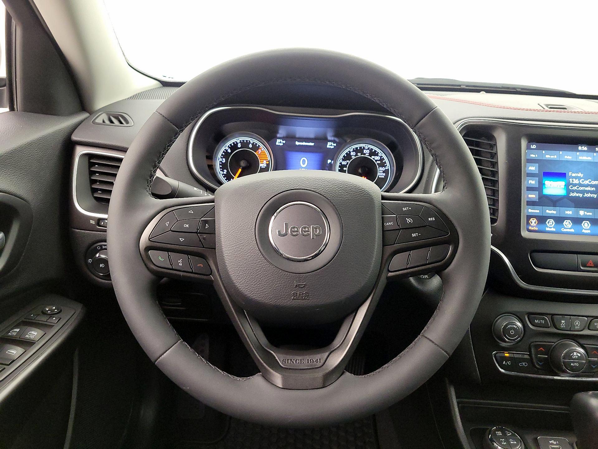 Thumbnail: 2022 Jeep Cherokee - 10