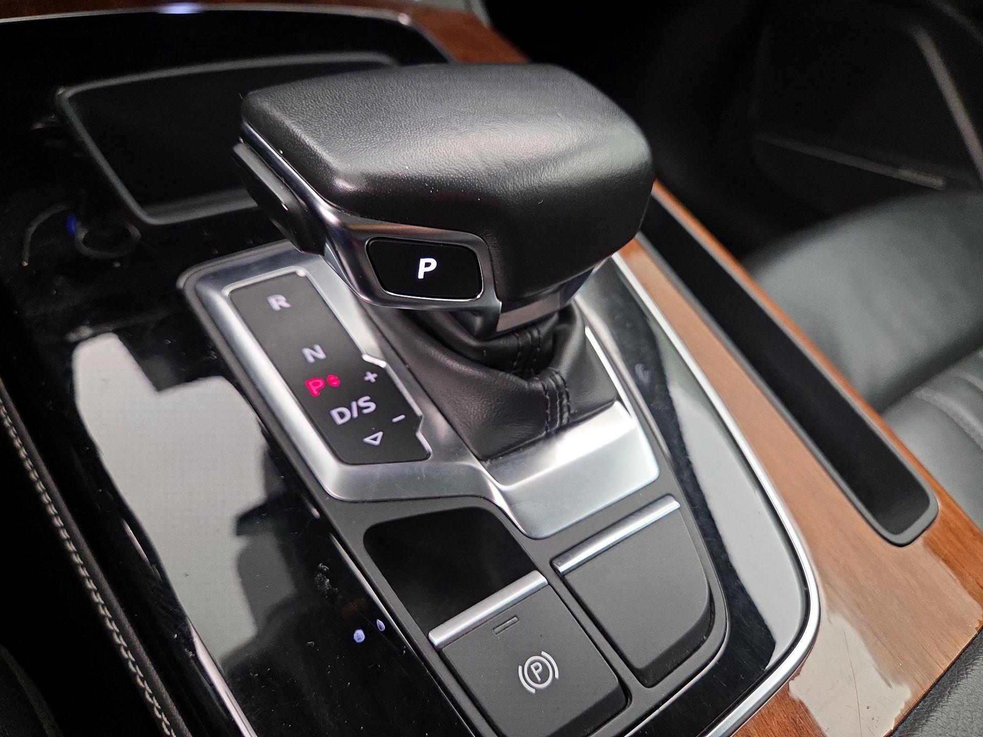 Thumbnail: 2023 Audi Q5 - 17