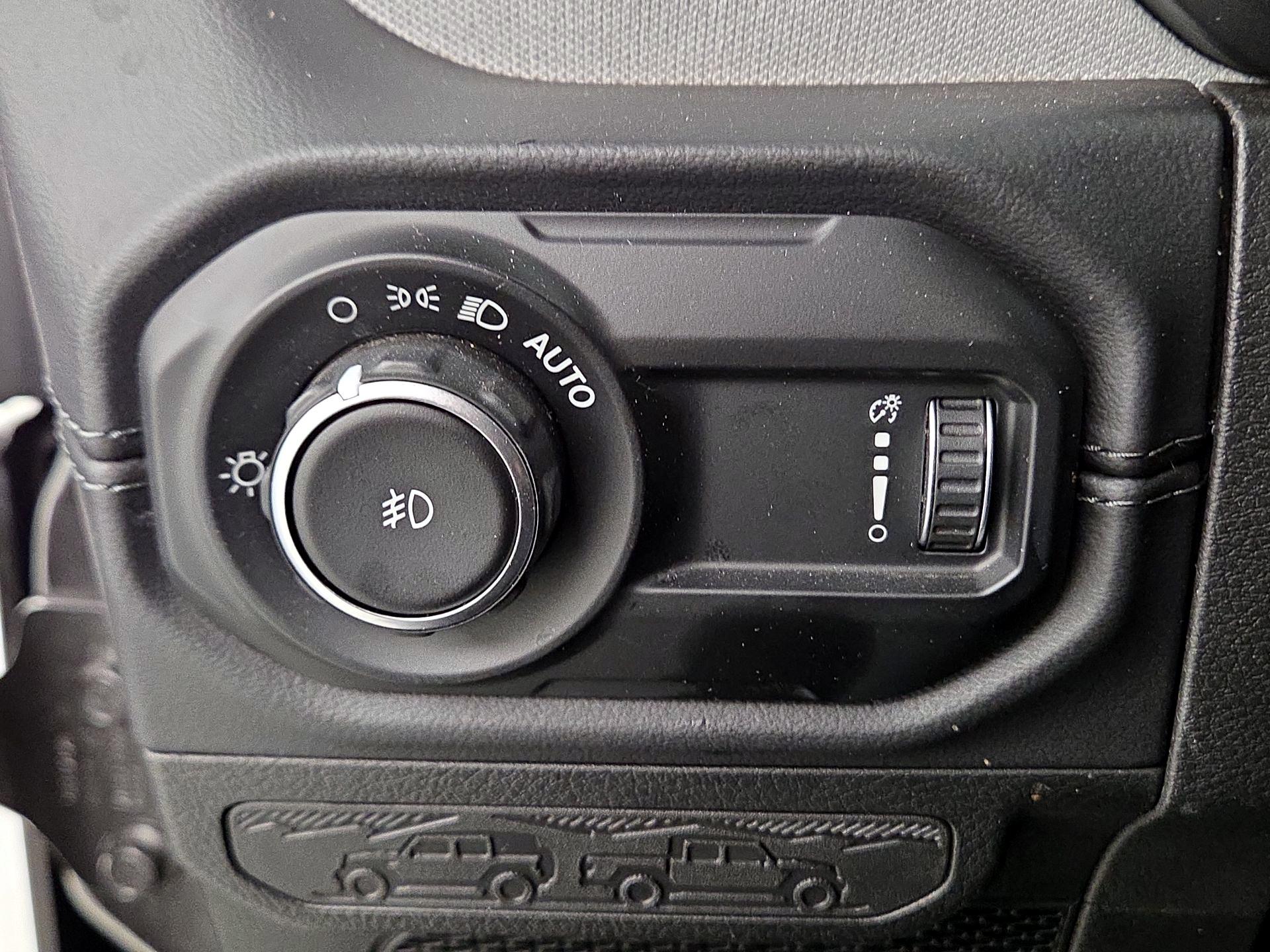 Thumbnail: 2025 Jeep Wrangler - 13