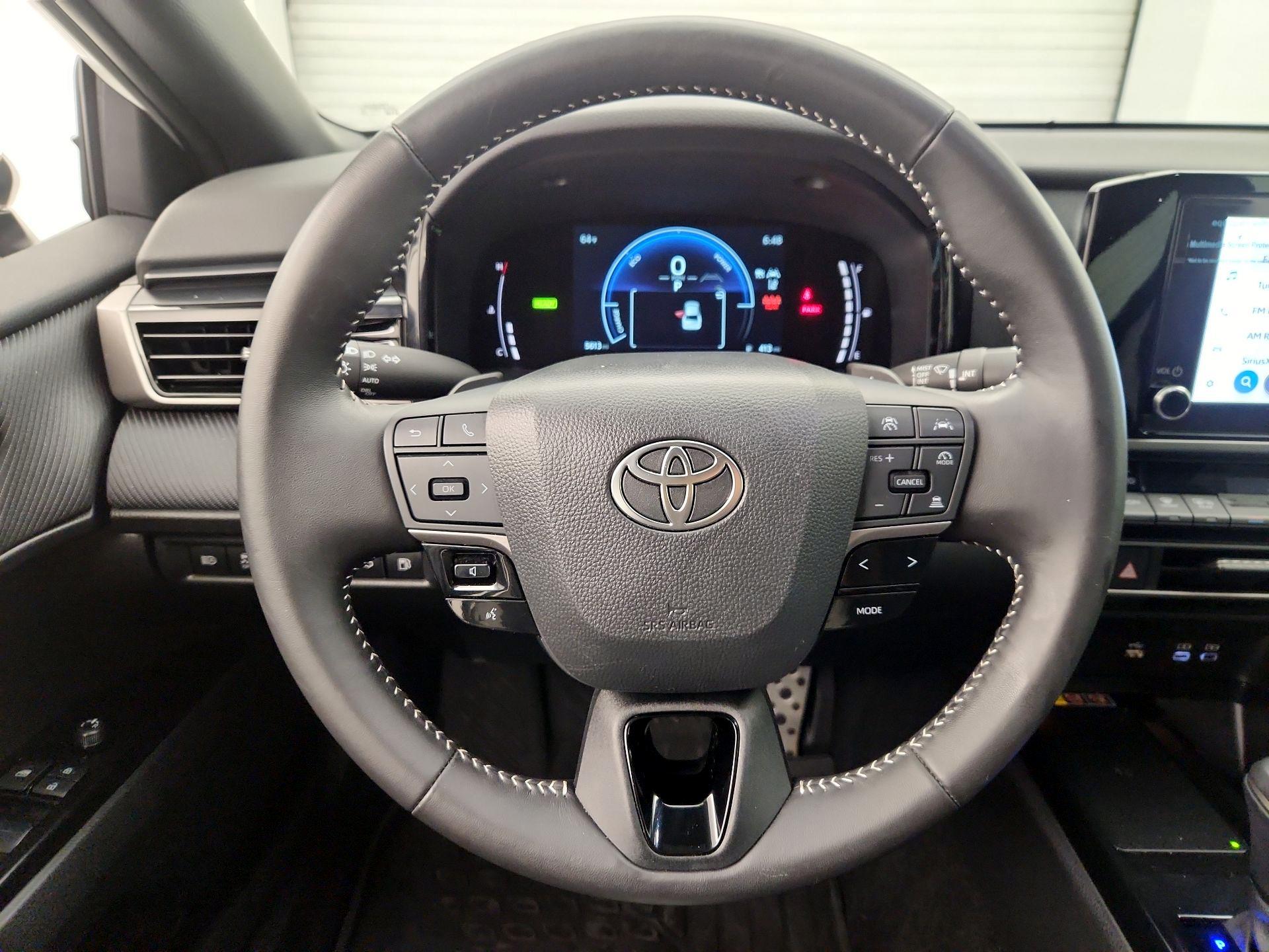 Thumbnail: 2025 Toyota Camry - 10