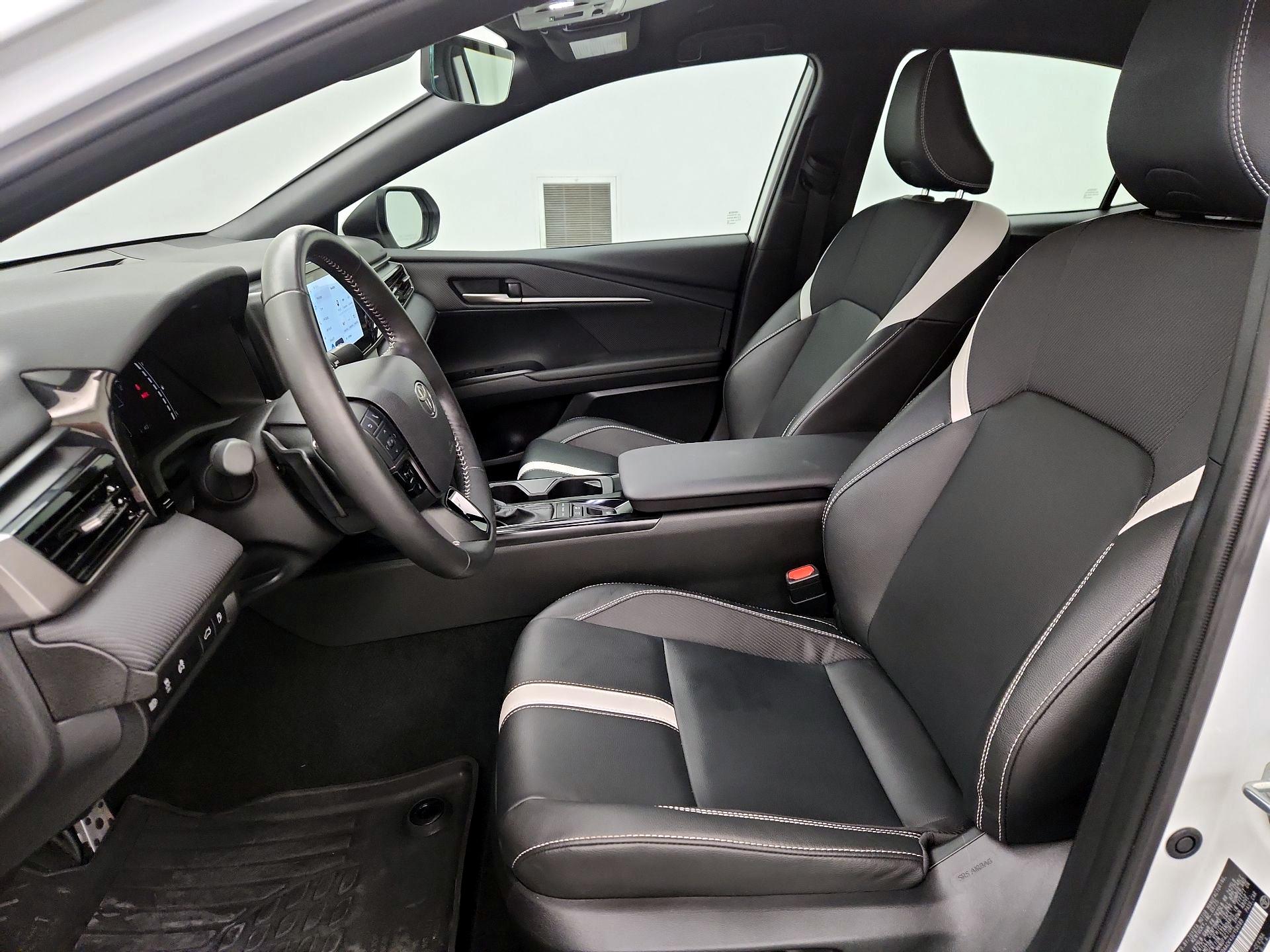Thumbnail: 2025 Toyota Camry - 11