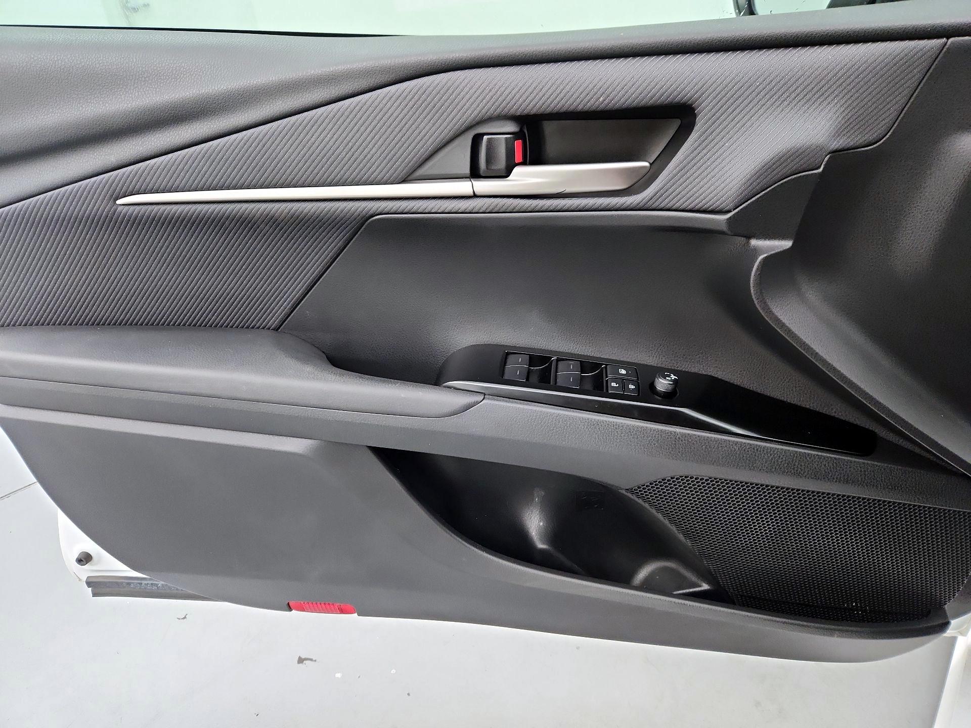Thumbnail: 2025 Toyota Camry - 12