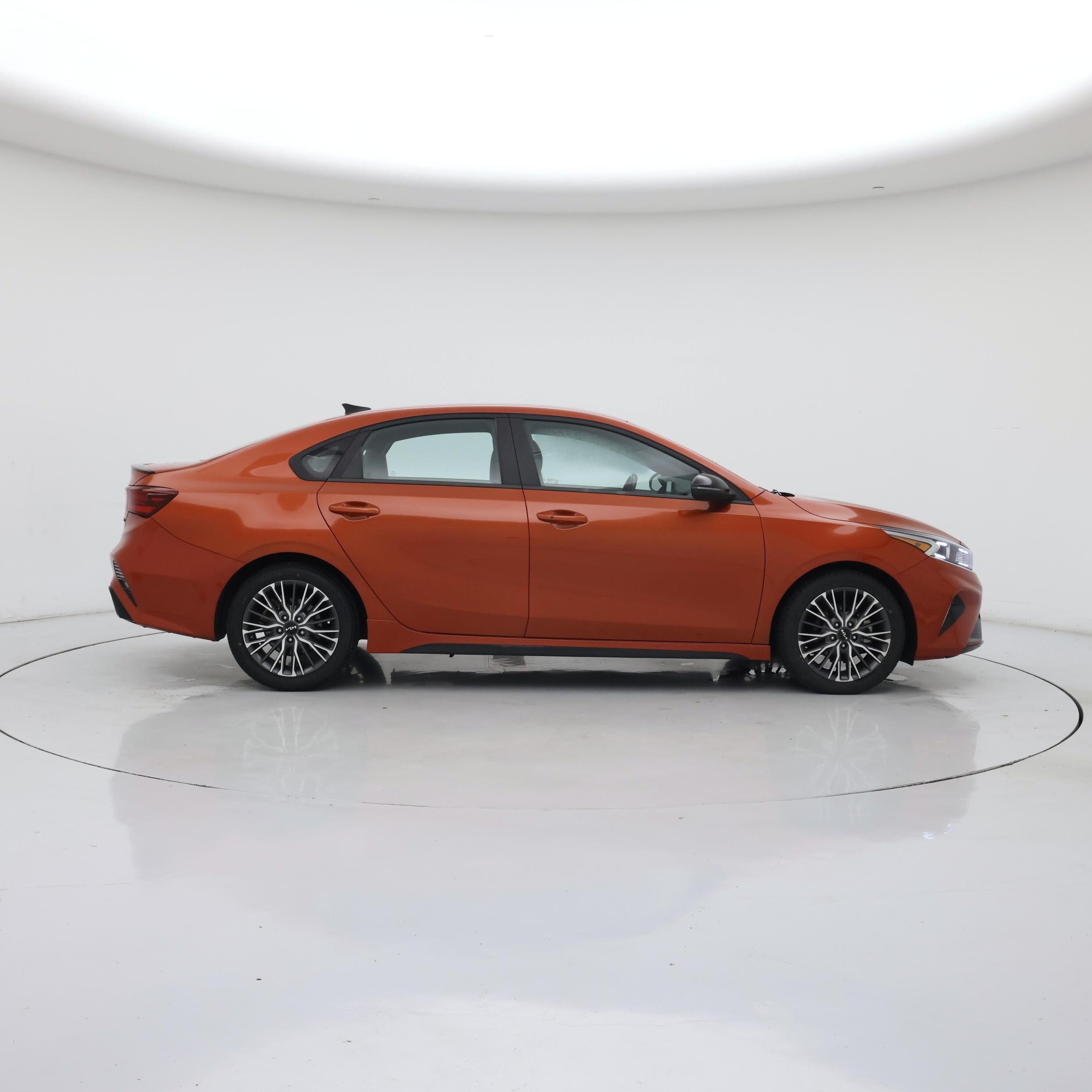 Thumbnail: 2022 Kia Forte - 7