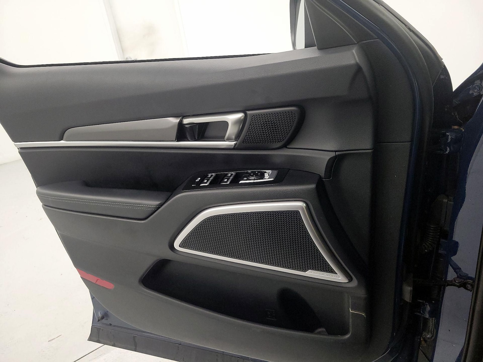 2024 Kia Telluride S - Photo 13