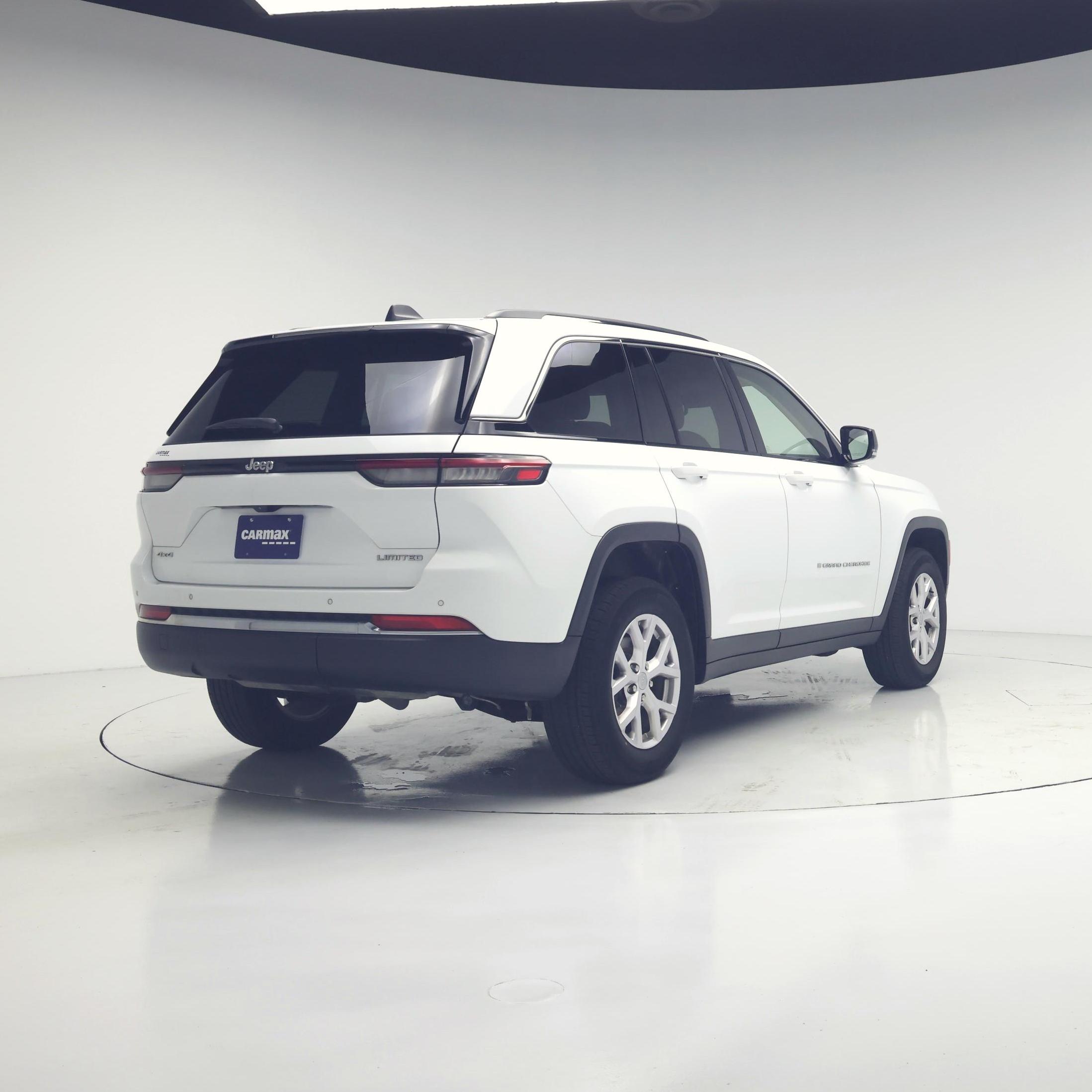 Thumbnail: 2022 Jeep Grand Cherokee - 8