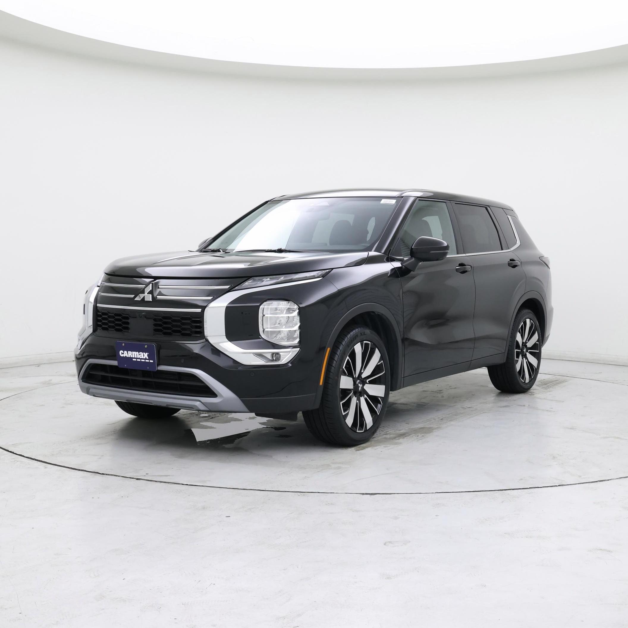 Thumbnail: 2025 Mitsubishi Outlander - 4