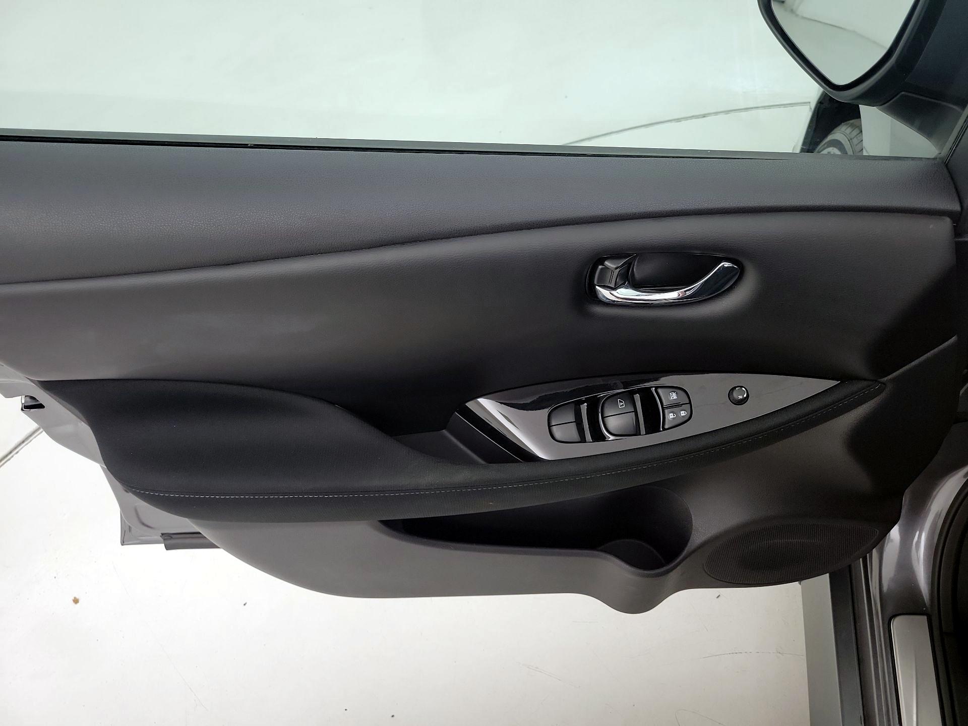 Thumbnail: 2024 Nissan Leaf - 12