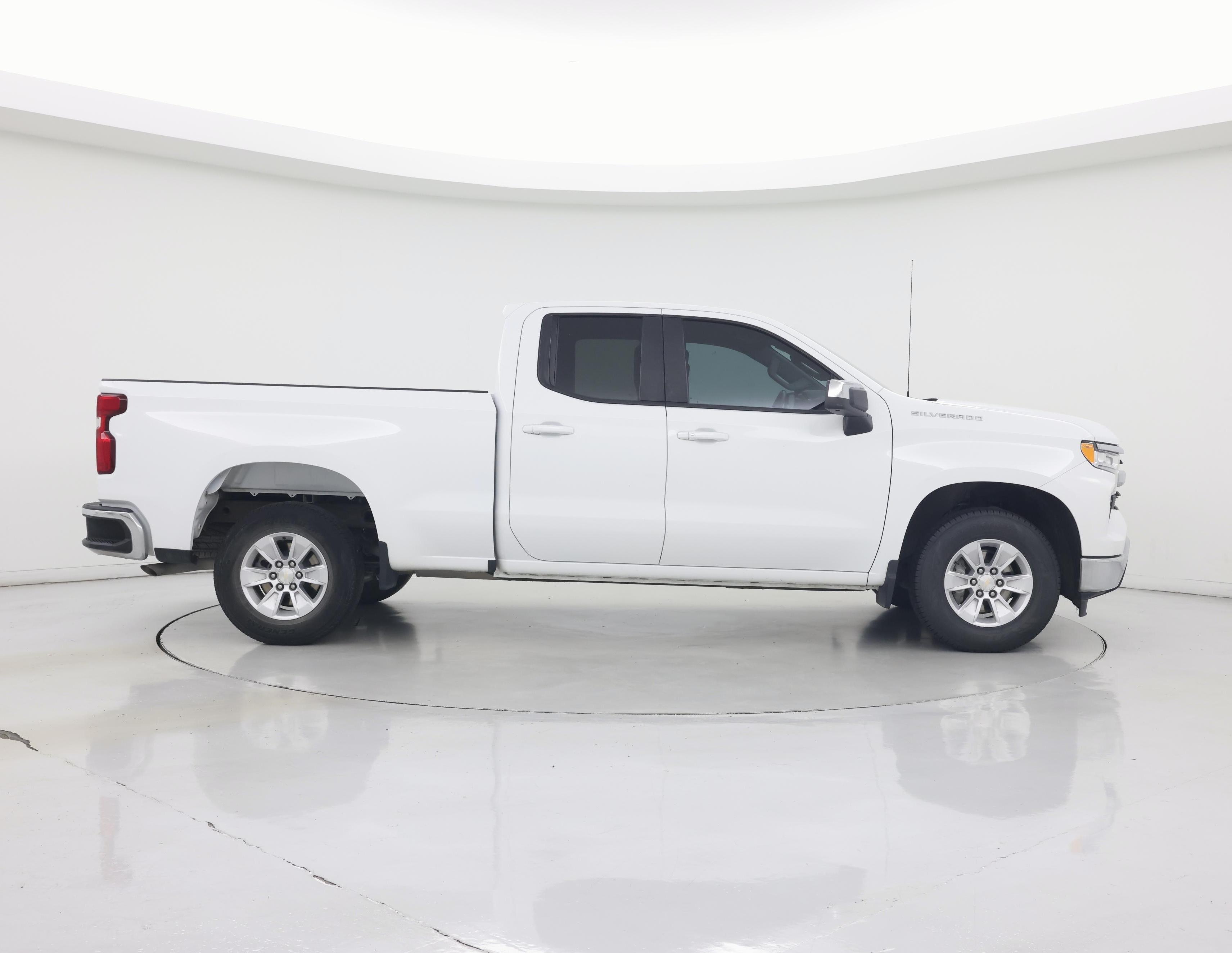 Thumbnail: 2023 Chevrolet Silverado 1500 - 7