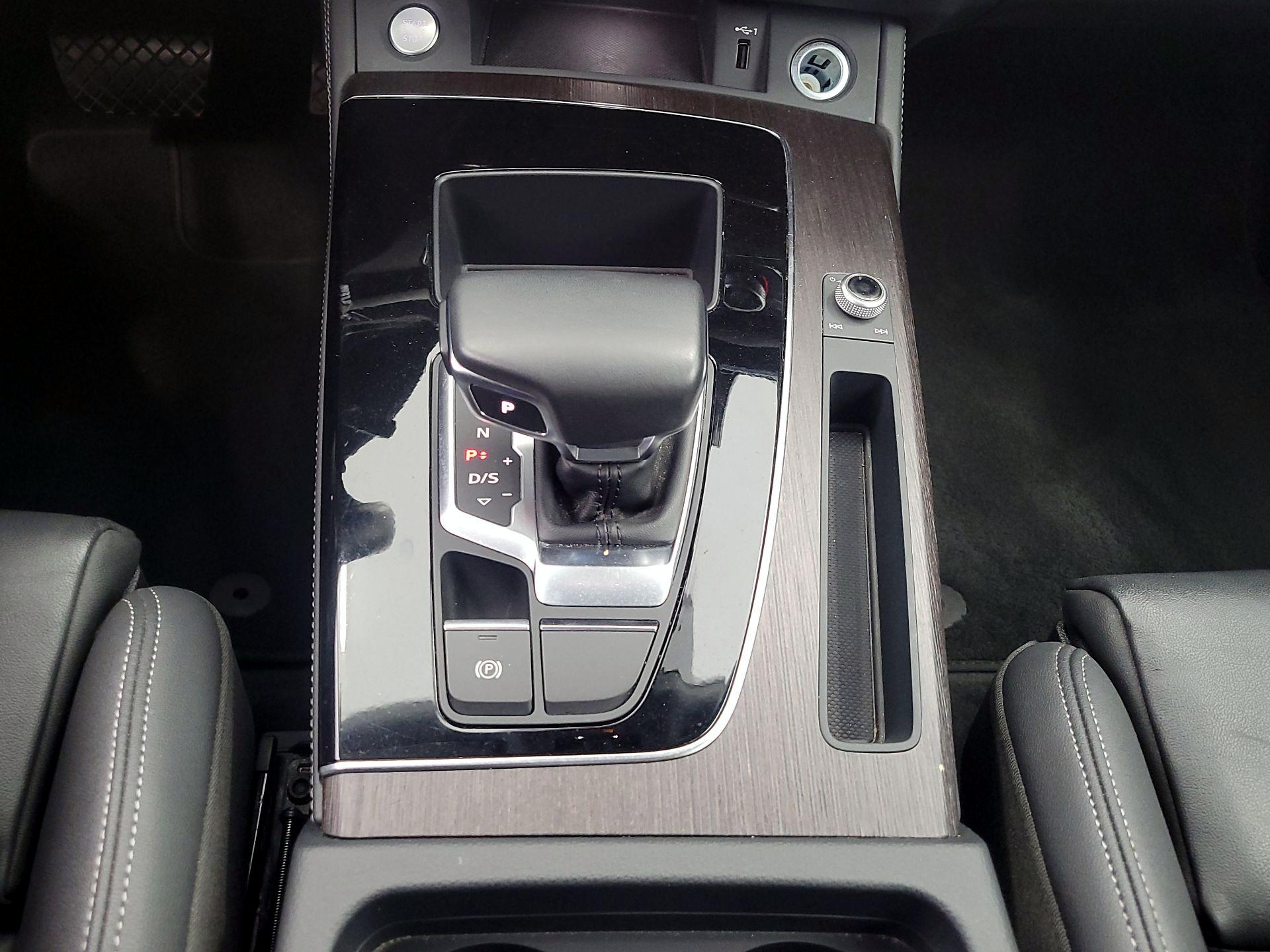 Thumbnail: 2024 Audi Q5 - 17