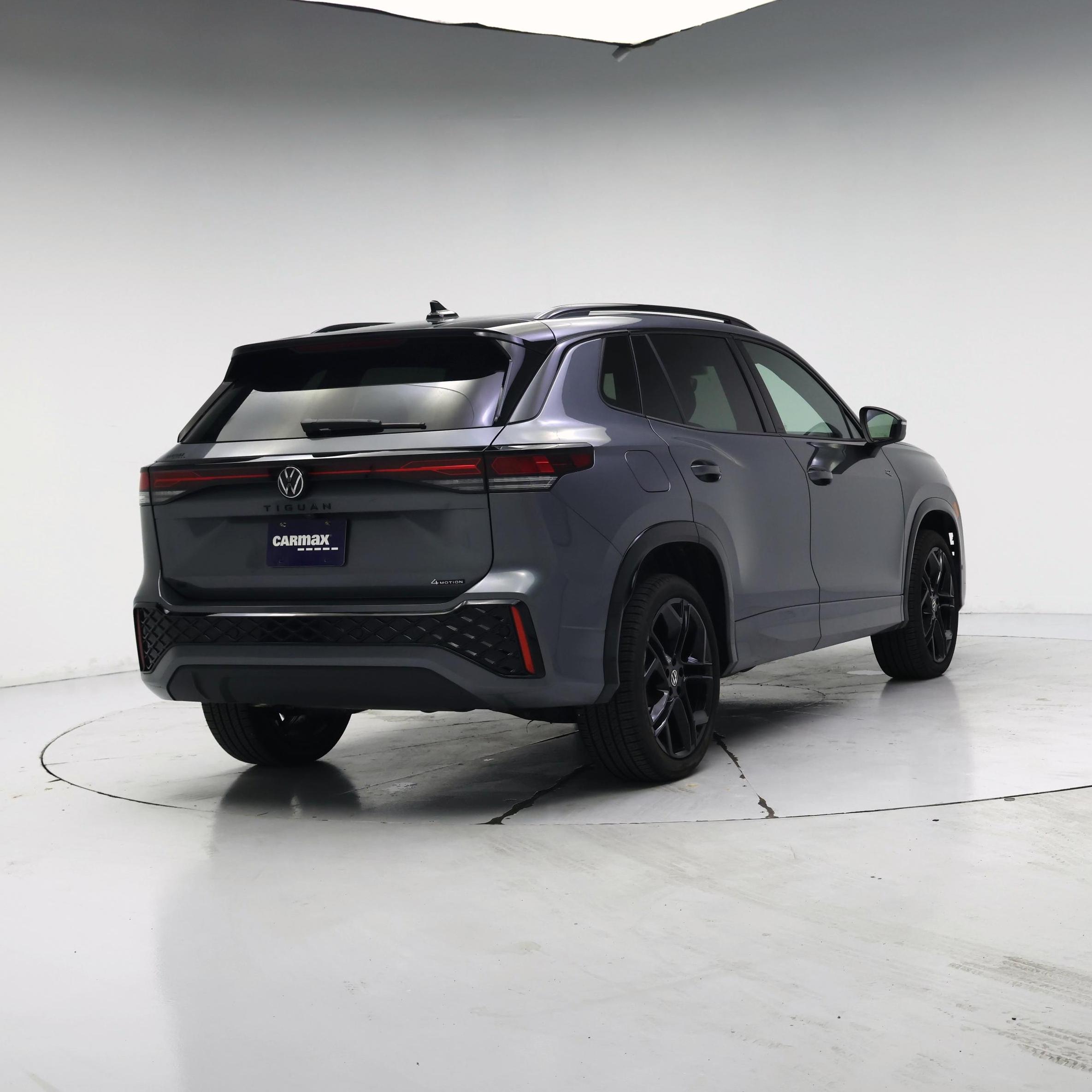 Thumbnail: 2025 Volkswagen Tiguan - 8