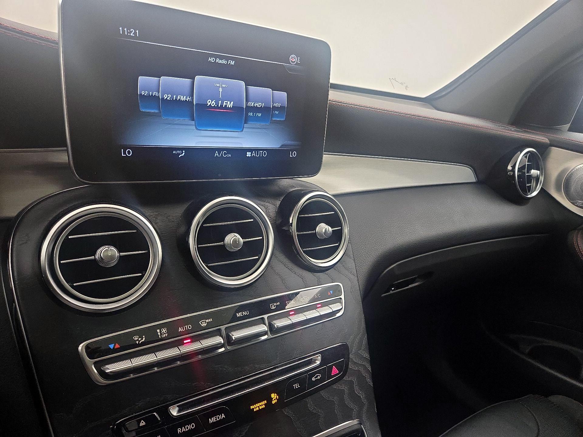 Thumbnail: 2018 Mercedes-Benz GLC - 16