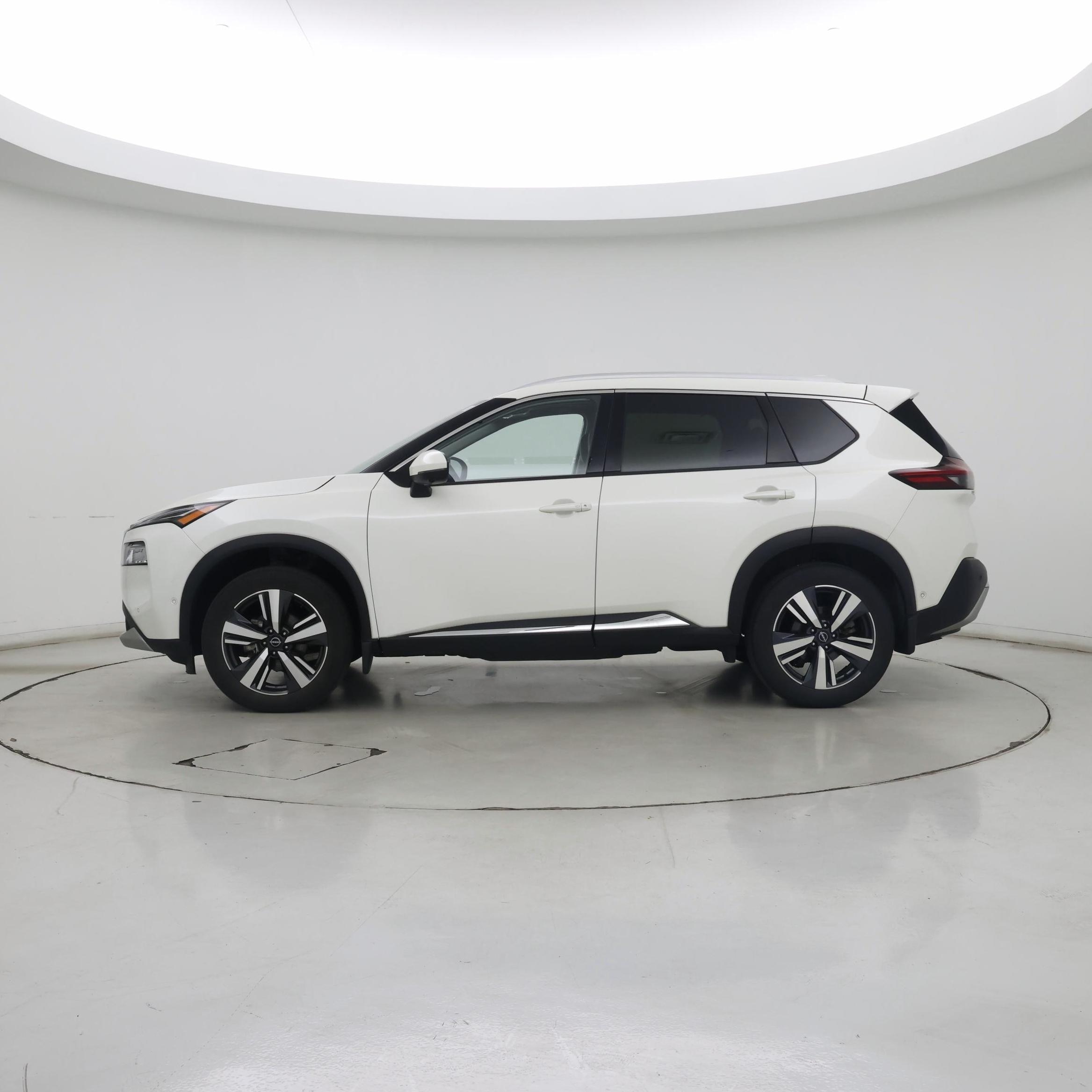 Thumbnail: 2023 Nissan Rogue - 3