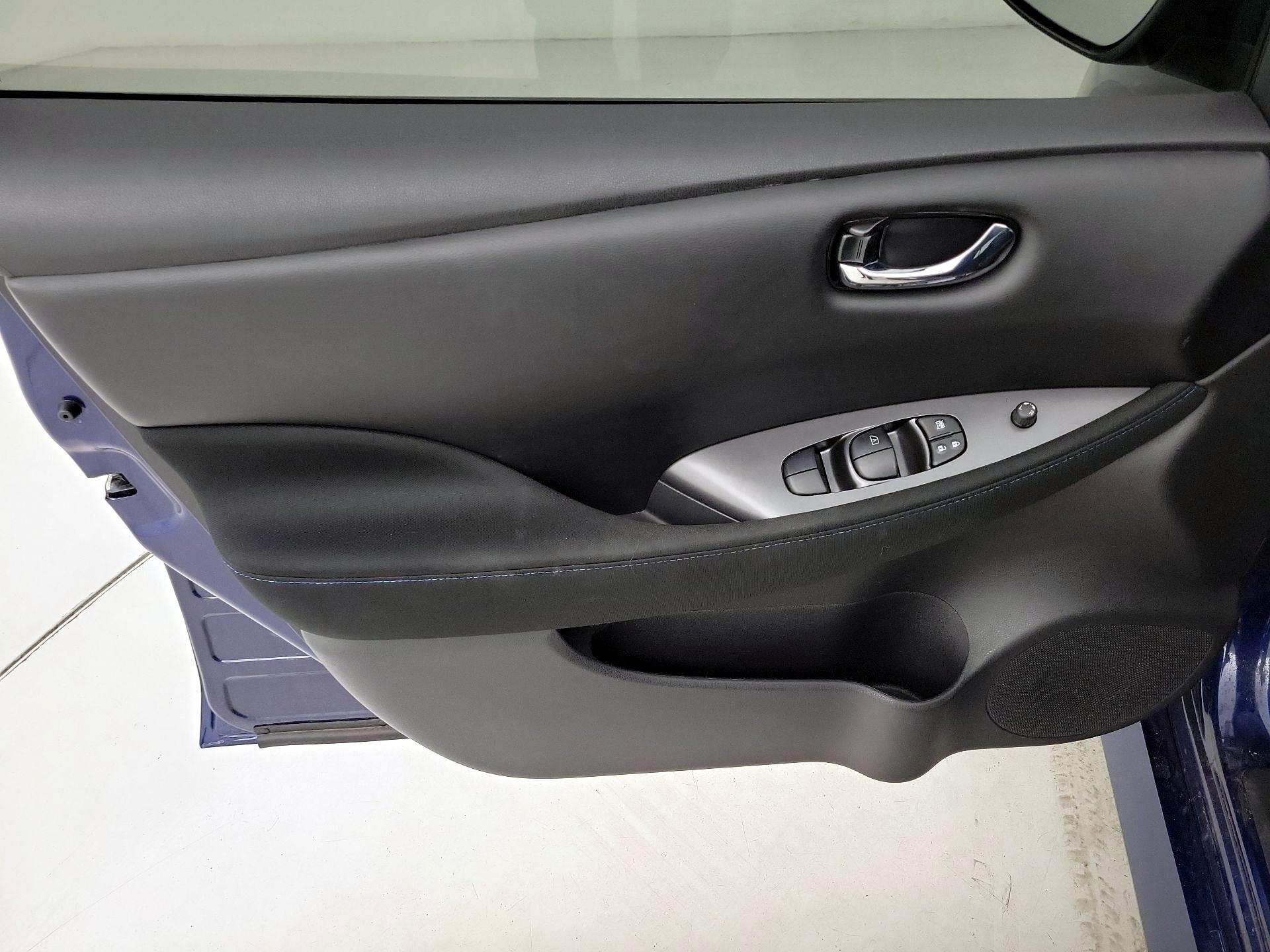 Thumbnail: 2024 Nissan Leaf - 12