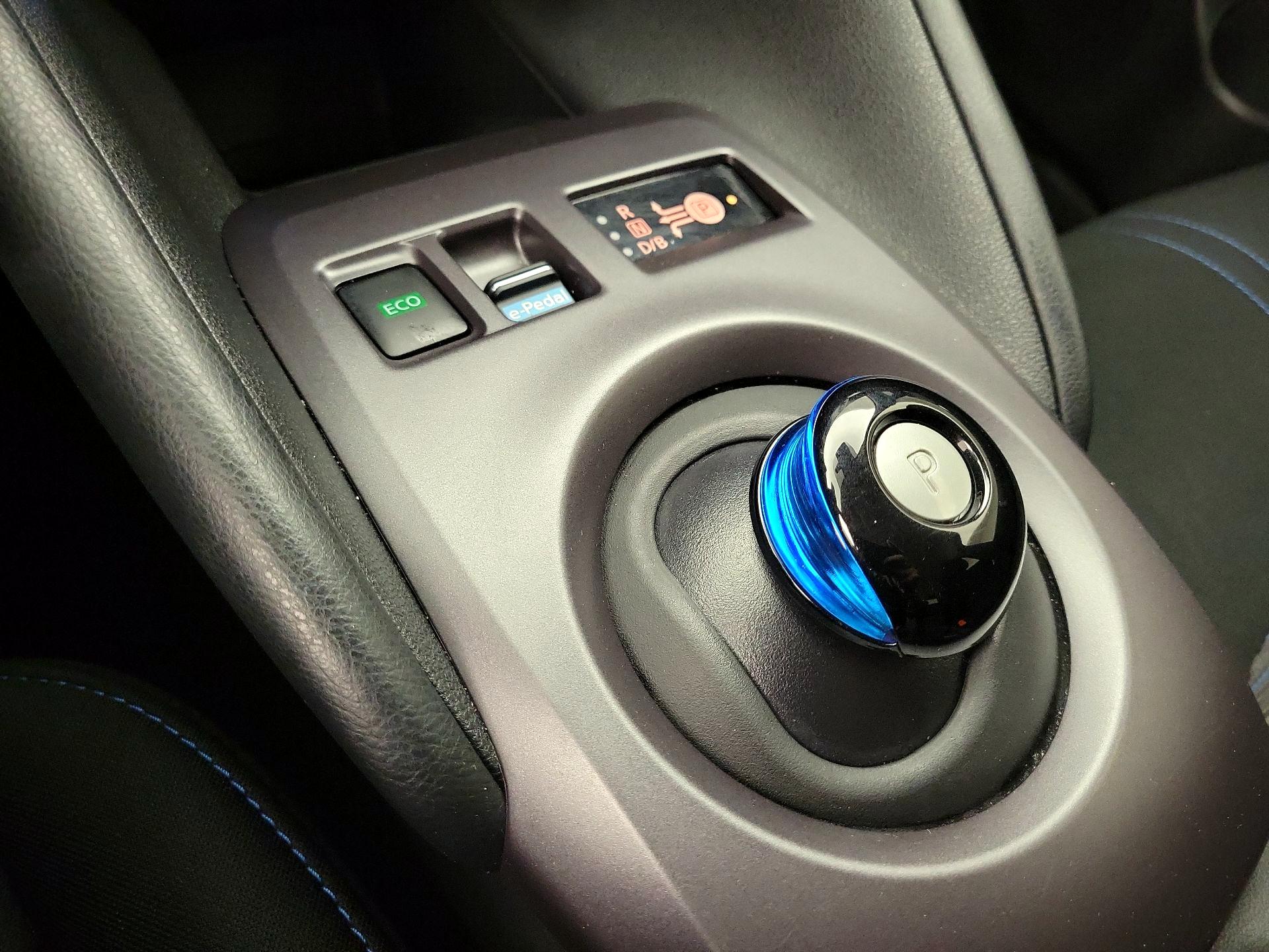 Thumbnail: 2024 Nissan Leaf - 17