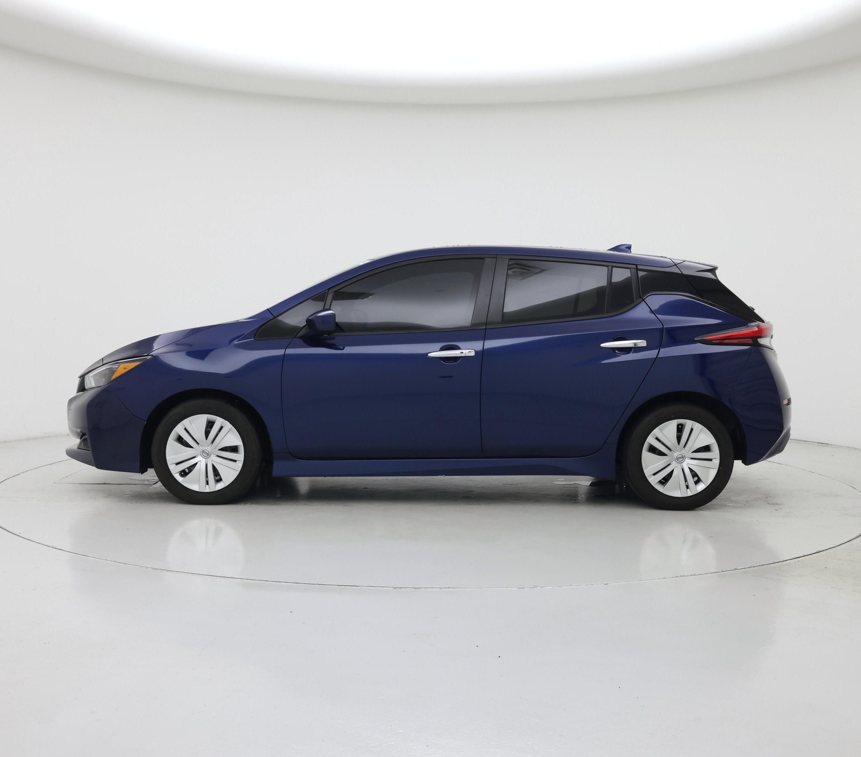 Thumbnail: 2024 Nissan Leaf - 3