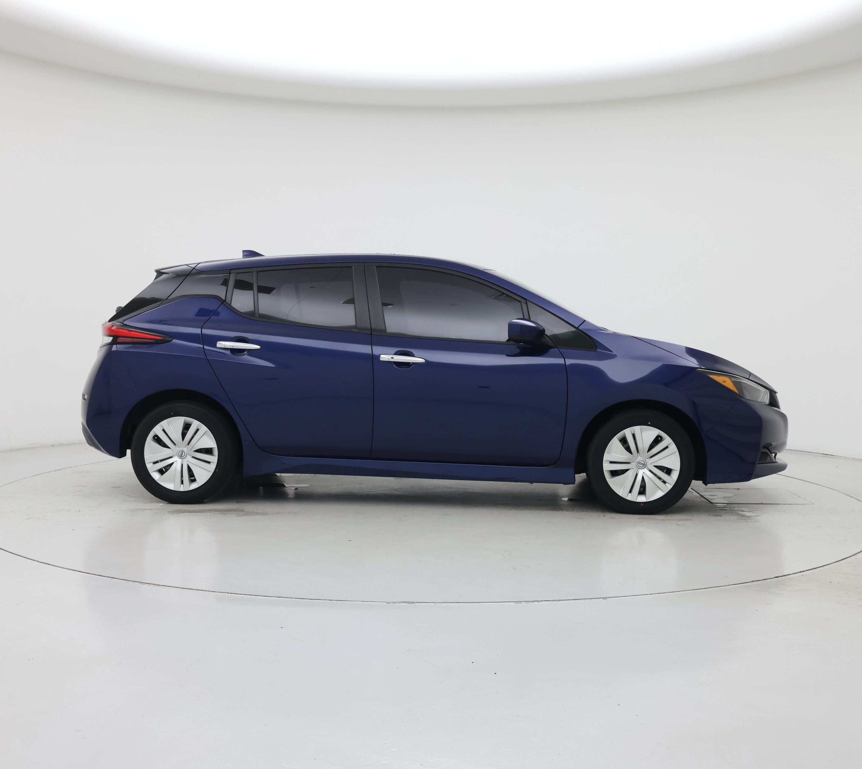 Thumbnail: 2024 Nissan Leaf - 7