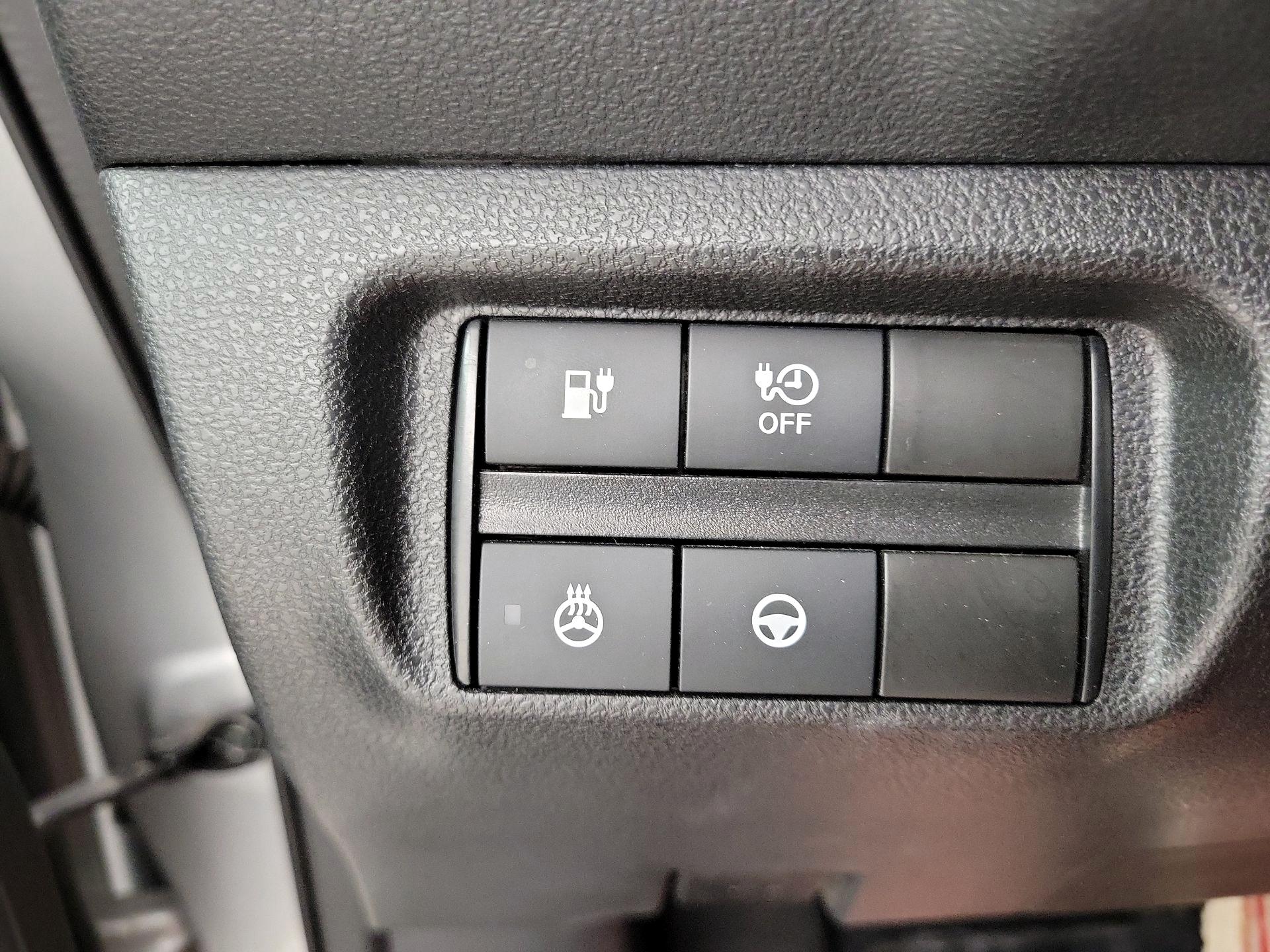 Thumbnail: 2024 Nissan Leaf - 13