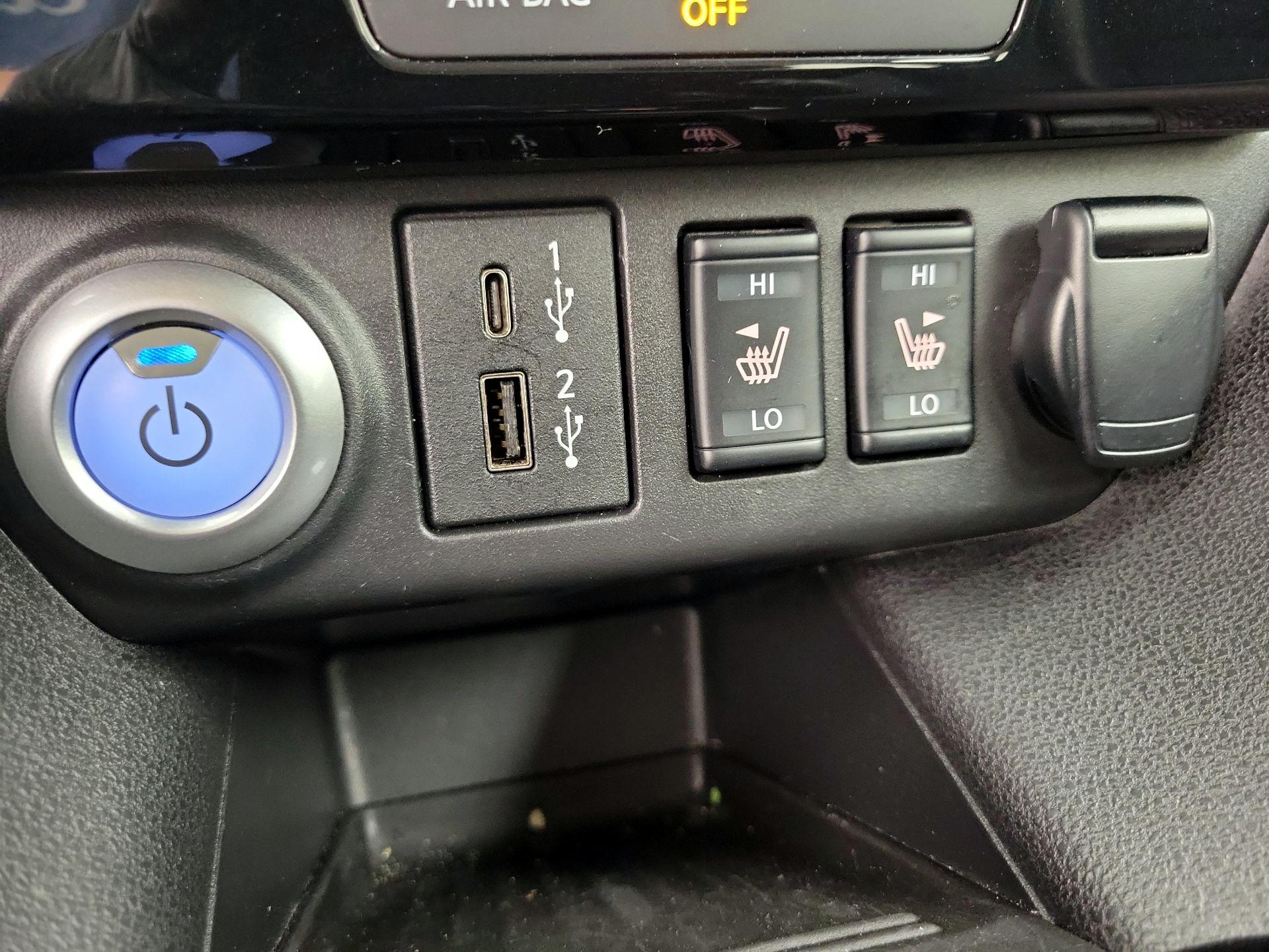 Thumbnail: 2024 Nissan Leaf - 18