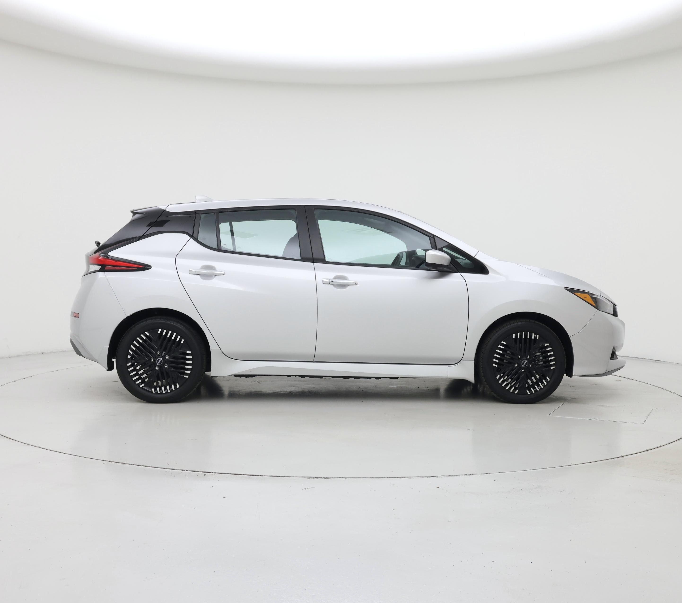 Thumbnail: 2024 Nissan Leaf - 7