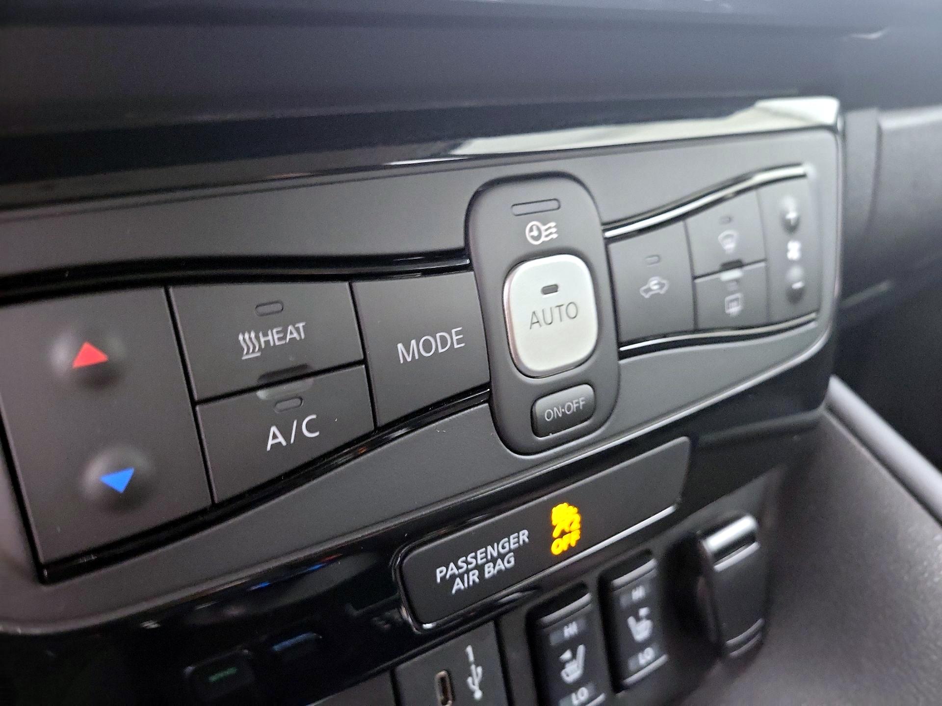 Thumbnail: 2024 Nissan Leaf - 16
