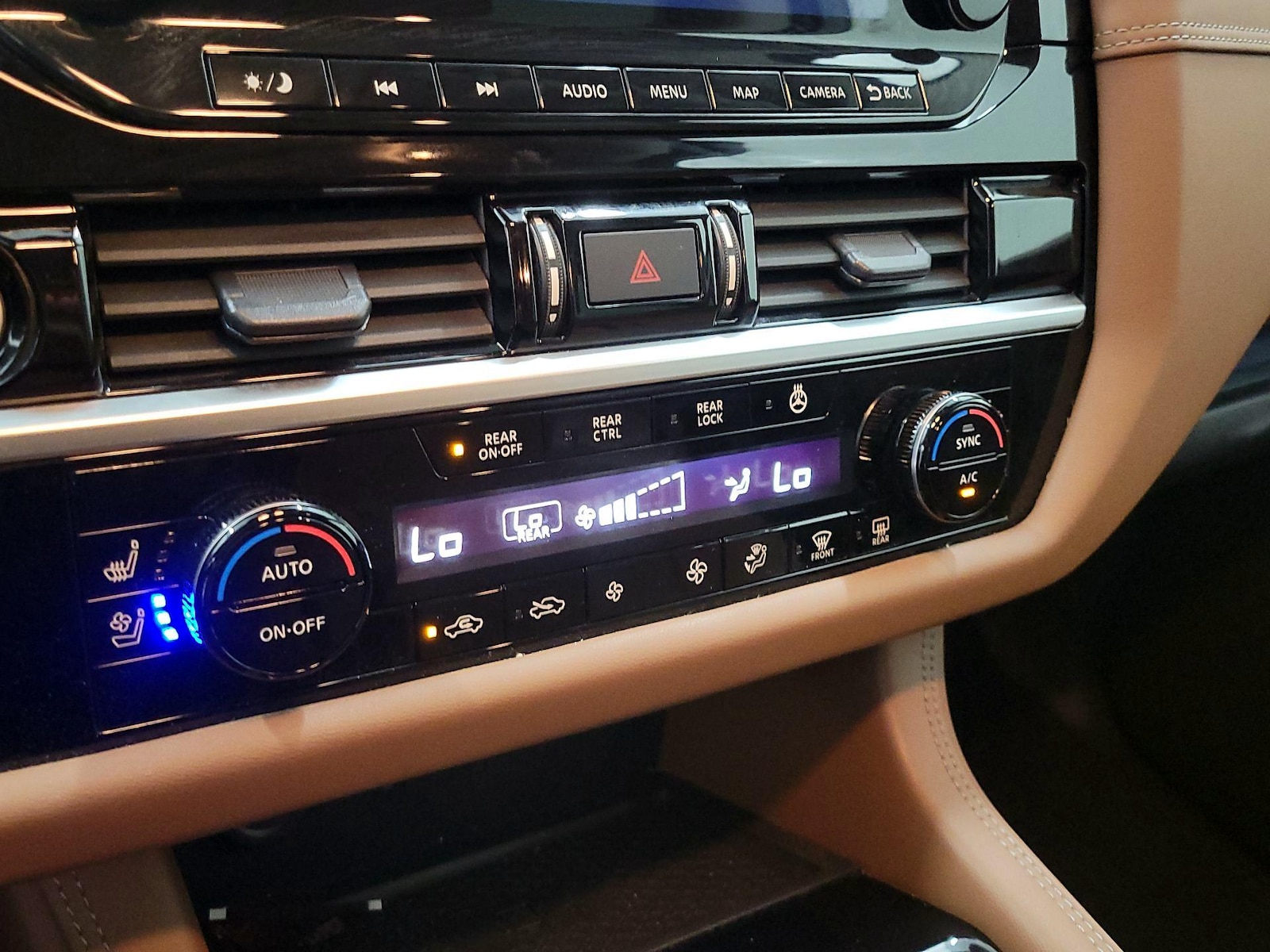 2023 Nissan Pathfinder Platinum - Photo 18