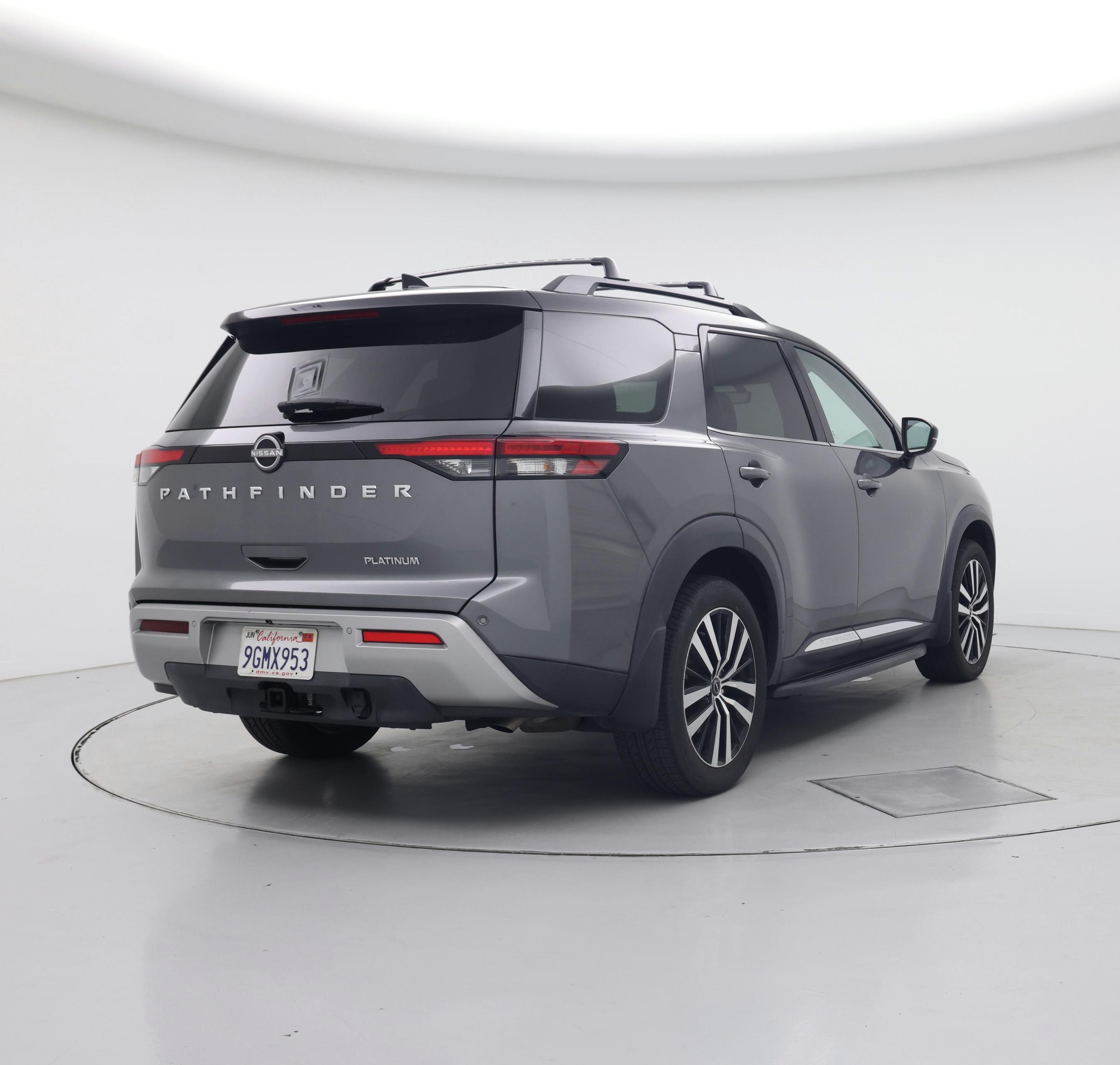 Thumbnail: 2023 Nissan Pathfinder - 8