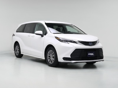 2024 Toyota Sienna Hybrid LE
