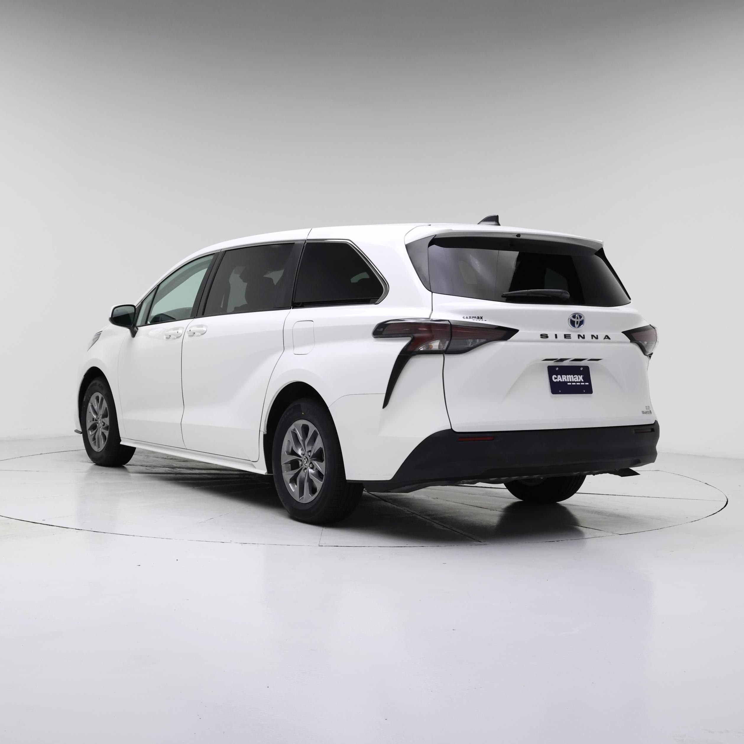 Thumbnail: 2024 Toyota Sienna - 2