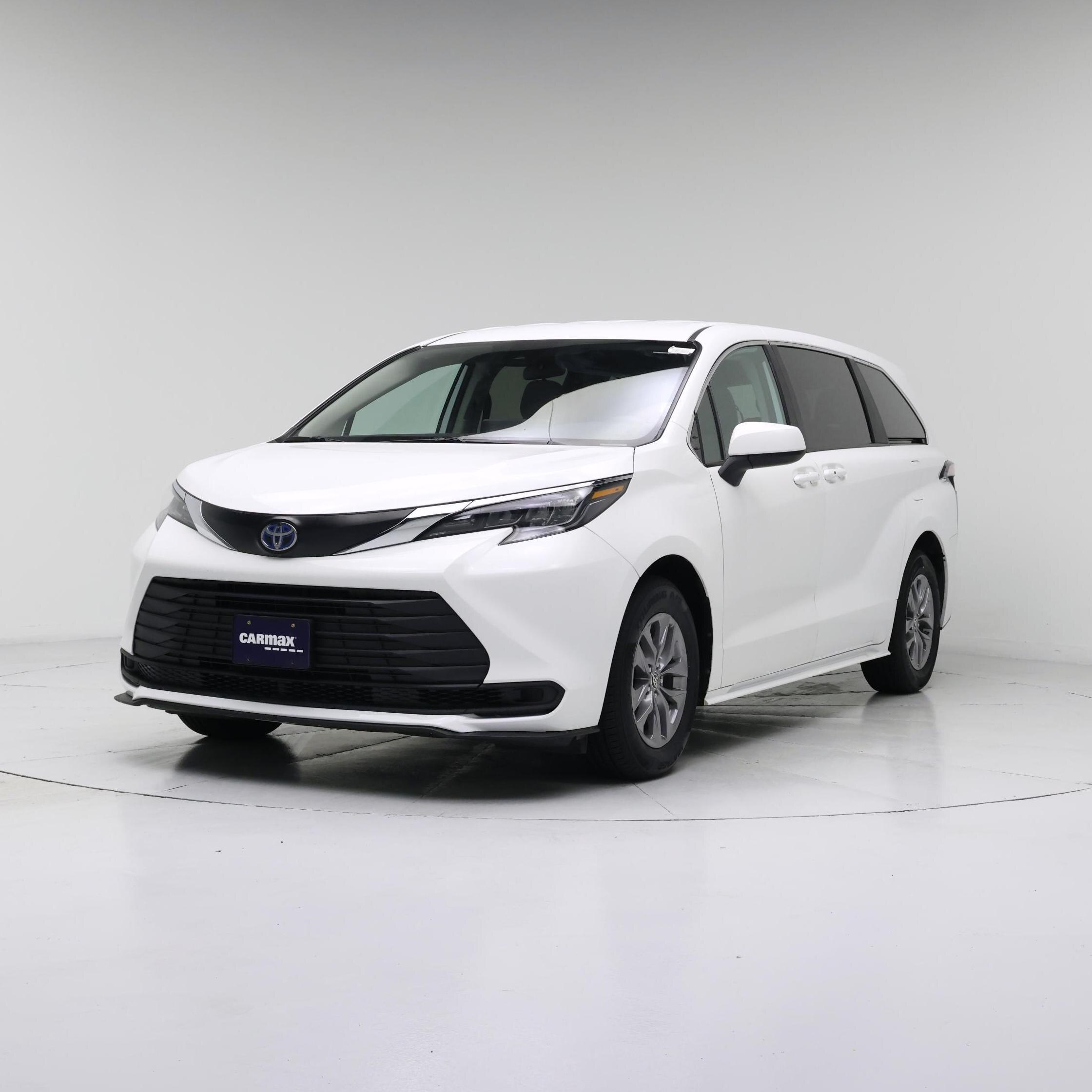 Thumbnail: 2024 Toyota Sienna - 4