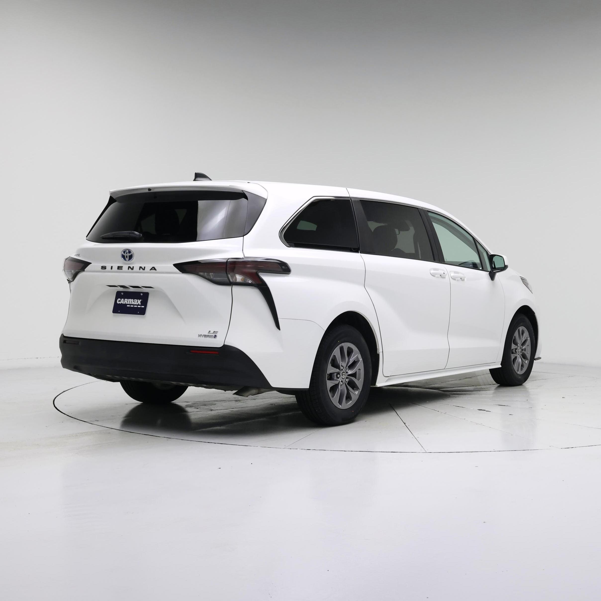 Thumbnail: 2024 Toyota Sienna - 8
