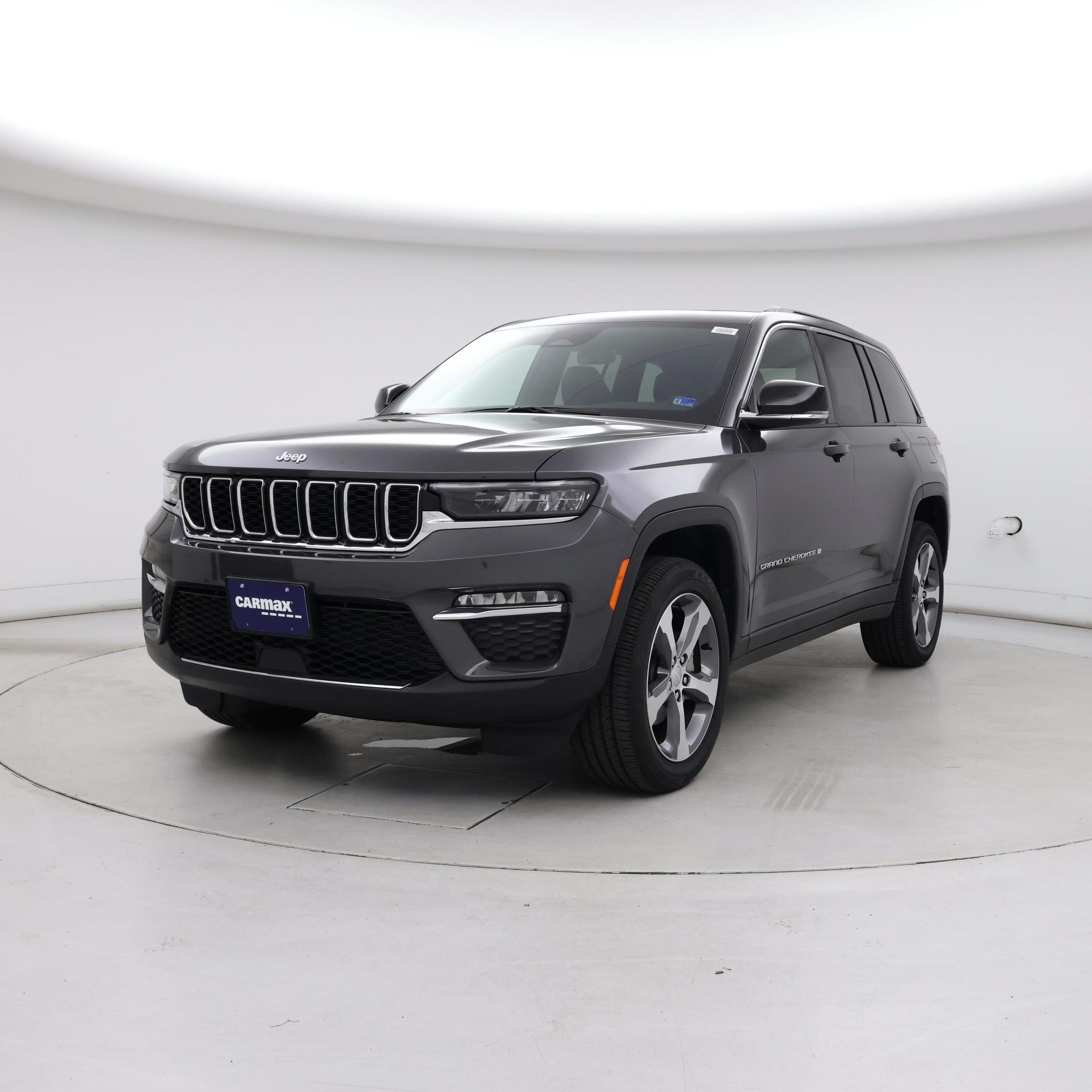 Thumbnail: 2025 Jeep Grand Cherokee - 4