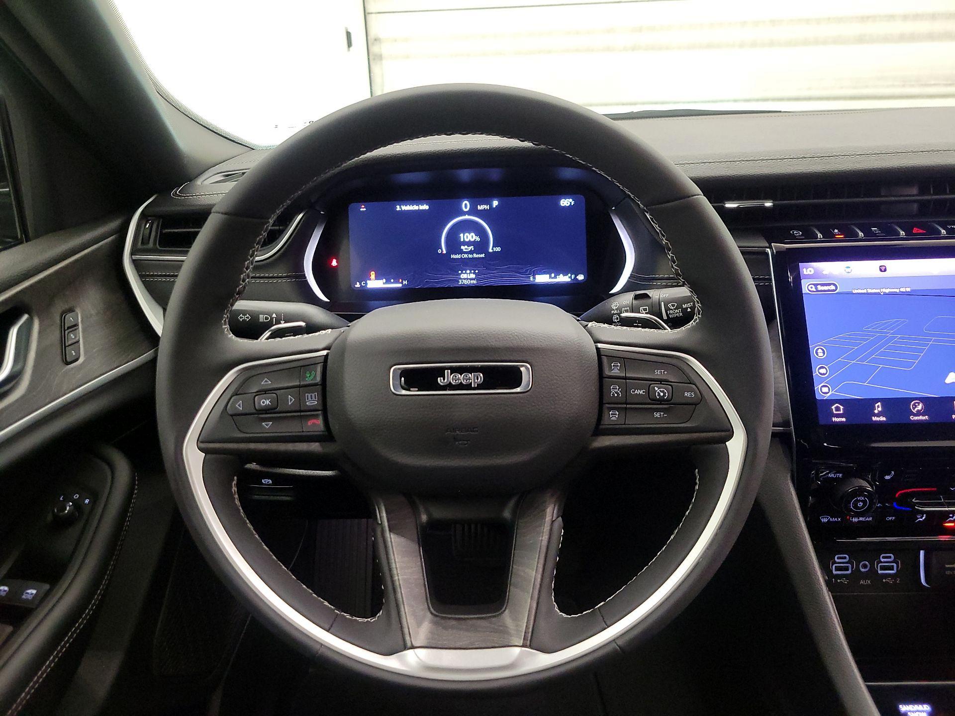Thumbnail: 2025 Jeep Grand Cherokee - 10