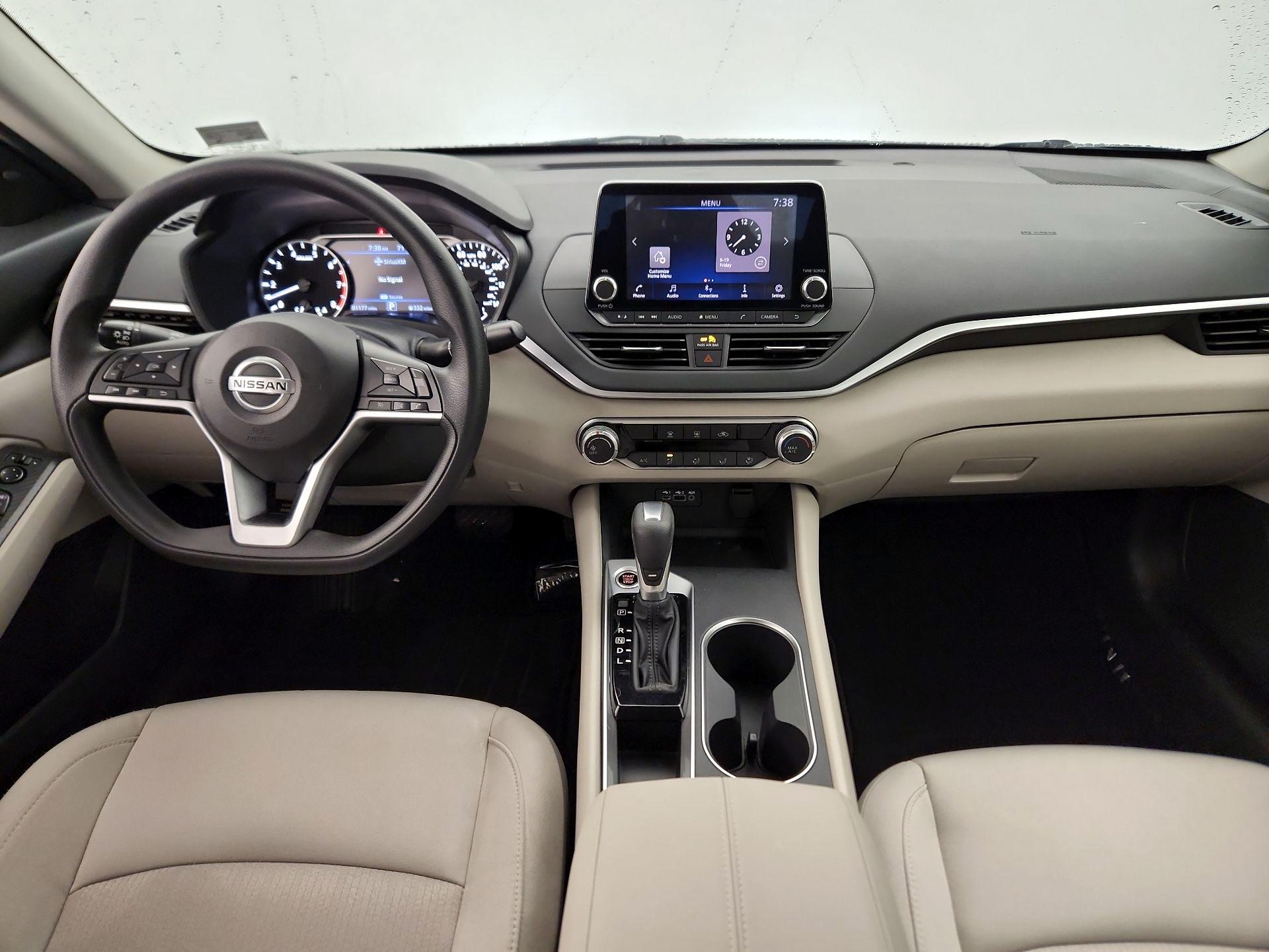 Thumbnail: 2022 Nissan Altima - 9