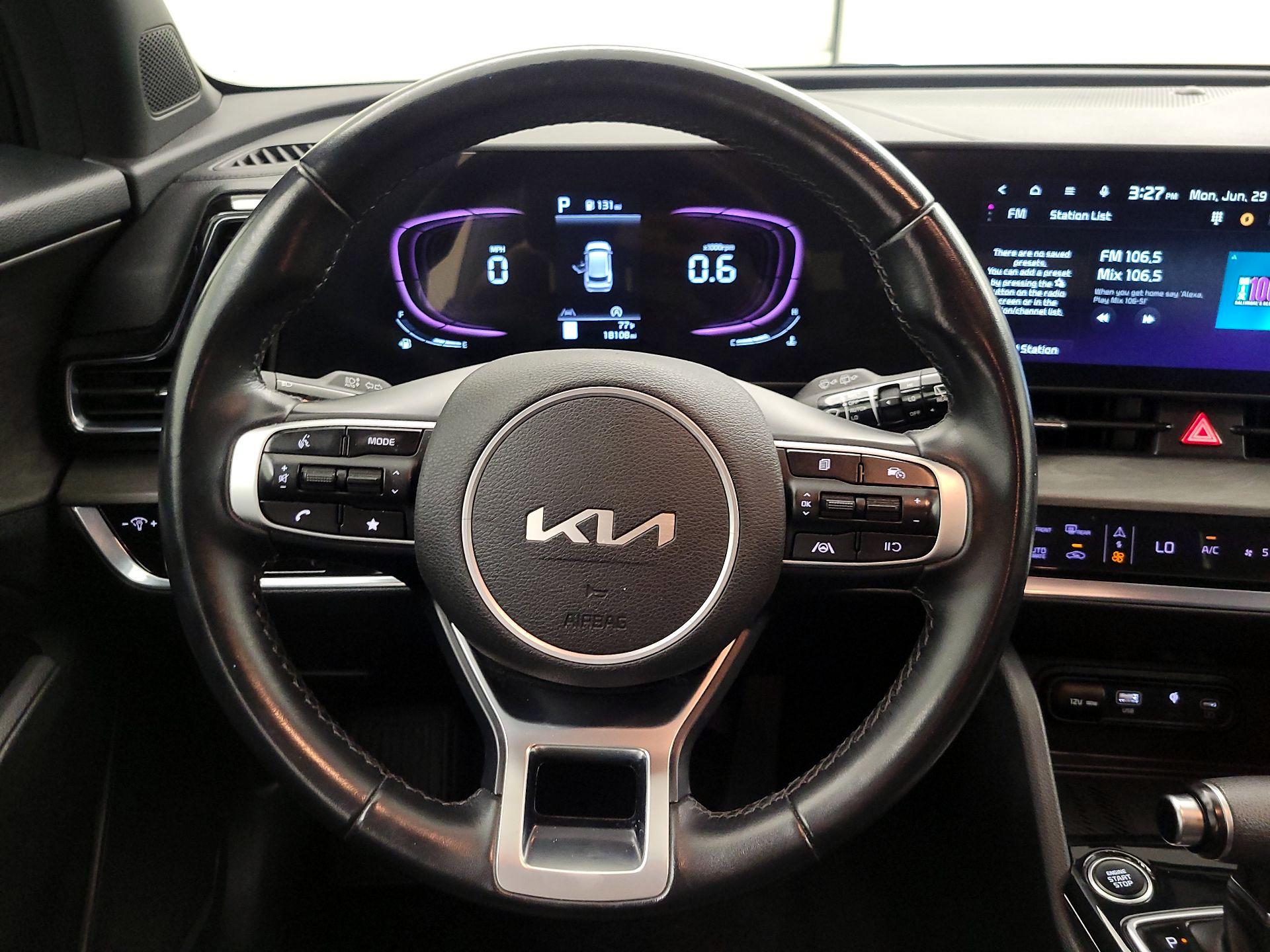 Thumbnail: 2023 Kia Sportage - 10