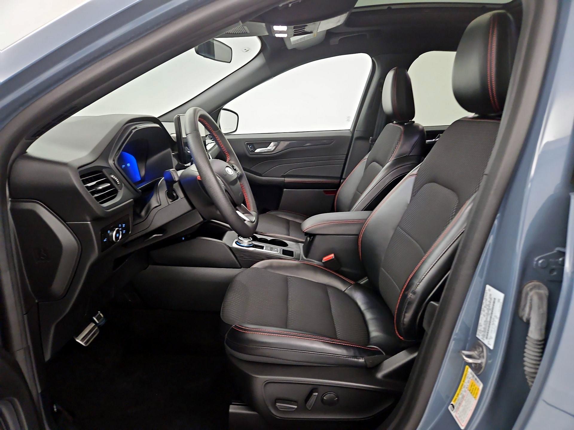 Thumbnail: 2023 Ford Escape - 9