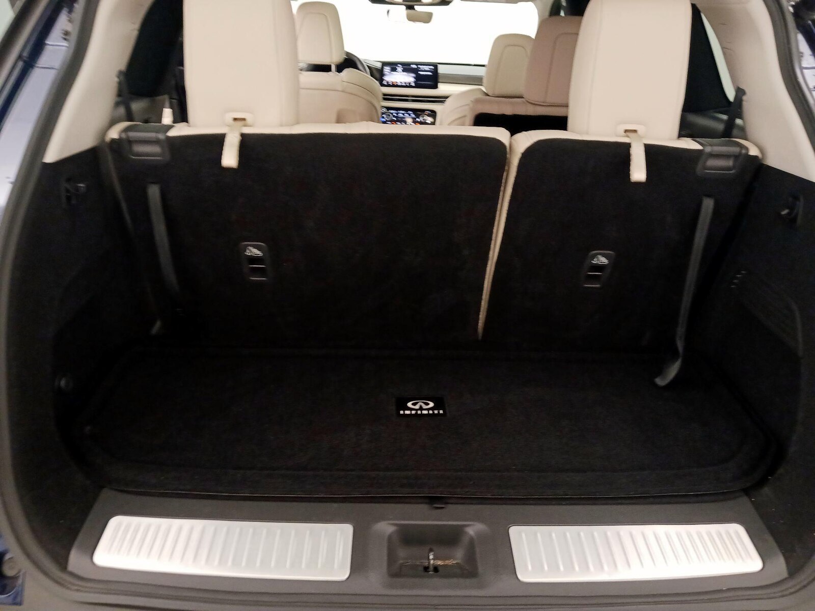 2023 INFINITI QX60 LUXE - Photo 23